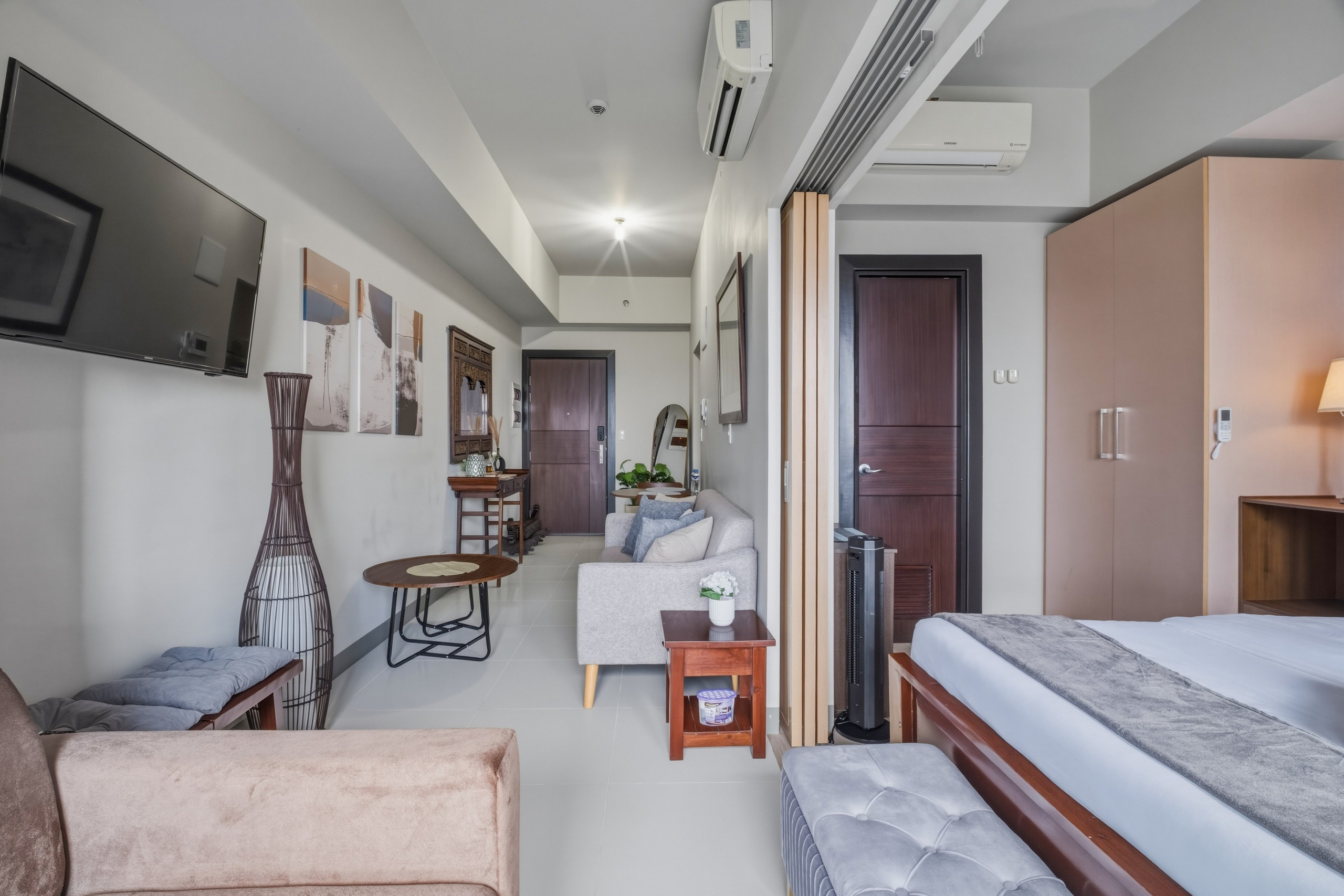 Uptown Parksuites II BGC. Interior & Architectural Photographer Philippines | Argen Carlo Camaclang