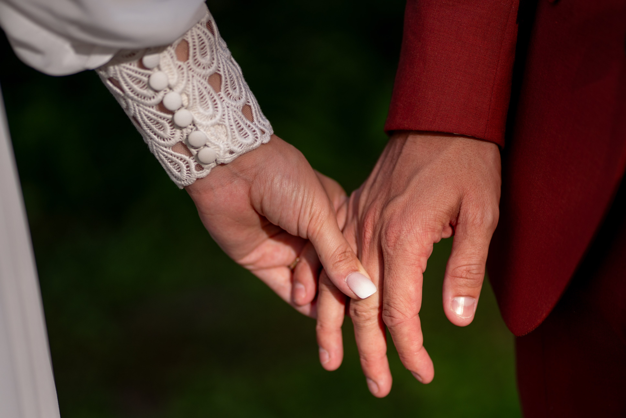 Photo de mariage C&PM en Isère. Photographe à Grenoble | Love Story, Mariage & Grossesse – Lovestyle