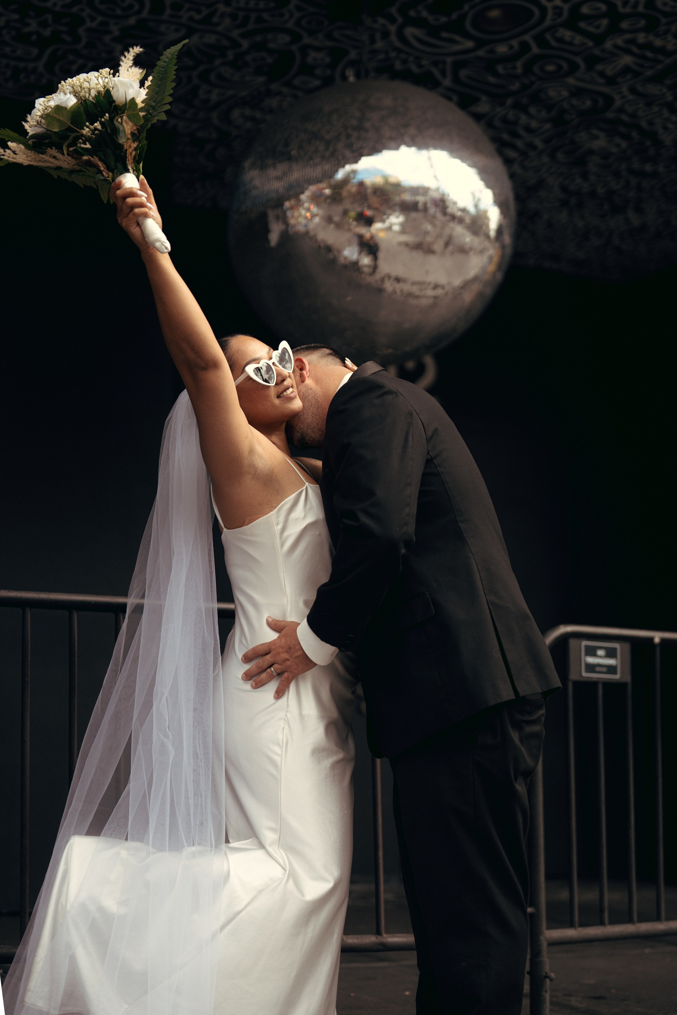 Noelani&Alex. Wedding & elopement photographer Viktoriya Kravtsov. Las Vegas