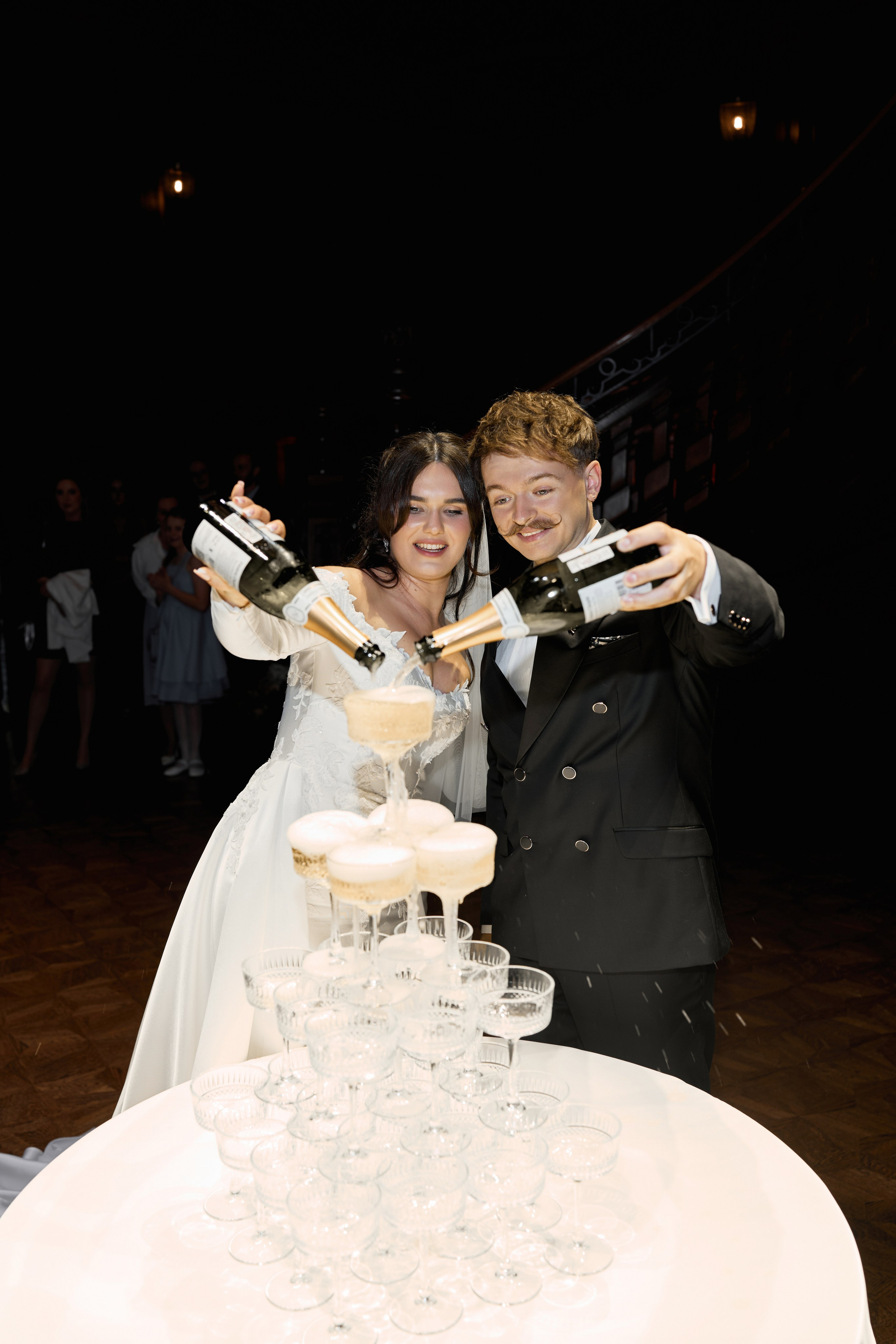 Wiktoria & Kacper. Pałac Goetz. Fotograf ślubny i rodzinny w Krakowie Yana Klymova