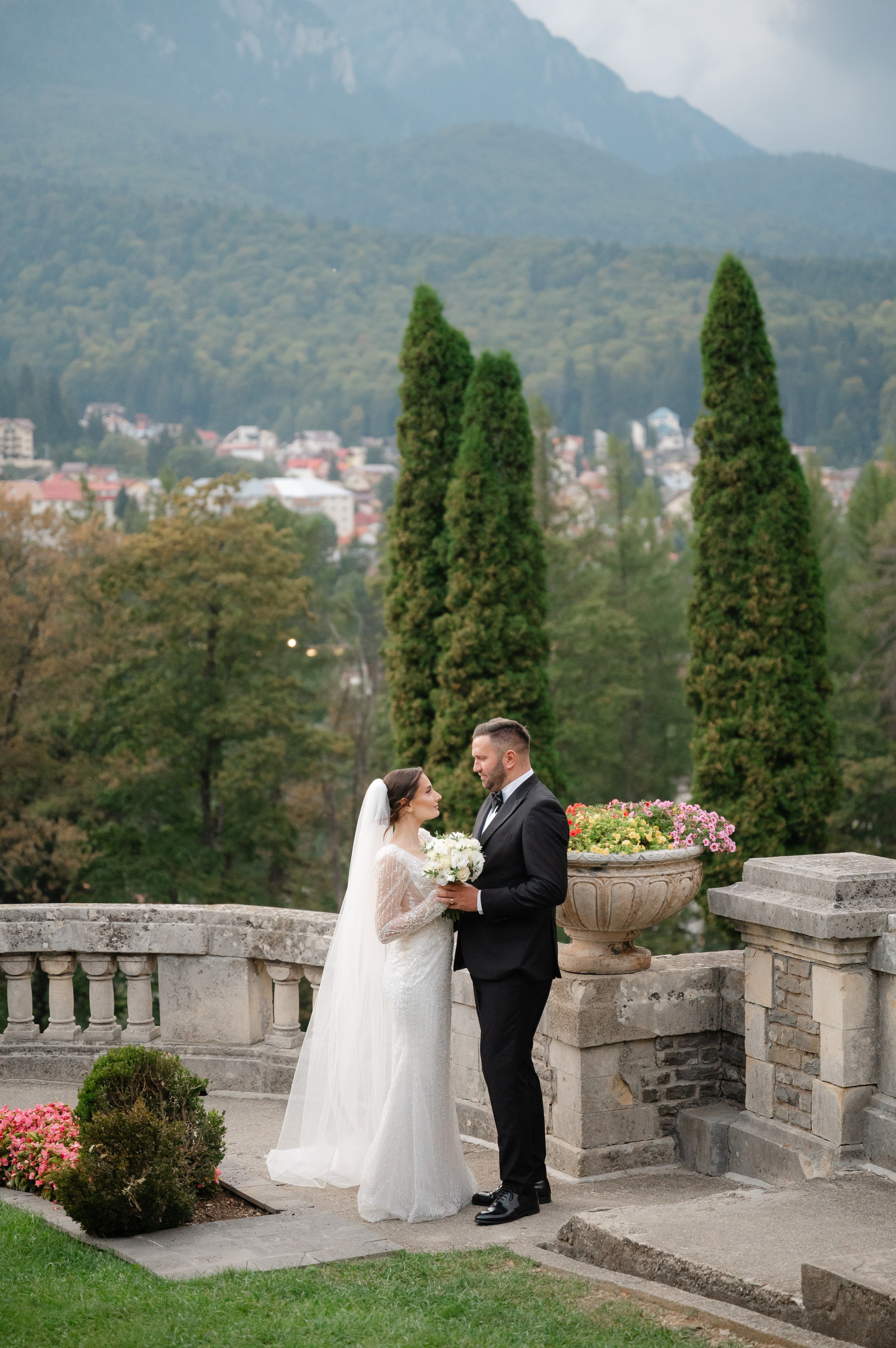 Mălina & Silviu – ședință foto la Castelul Cantacuzino | Fotograf nuntă