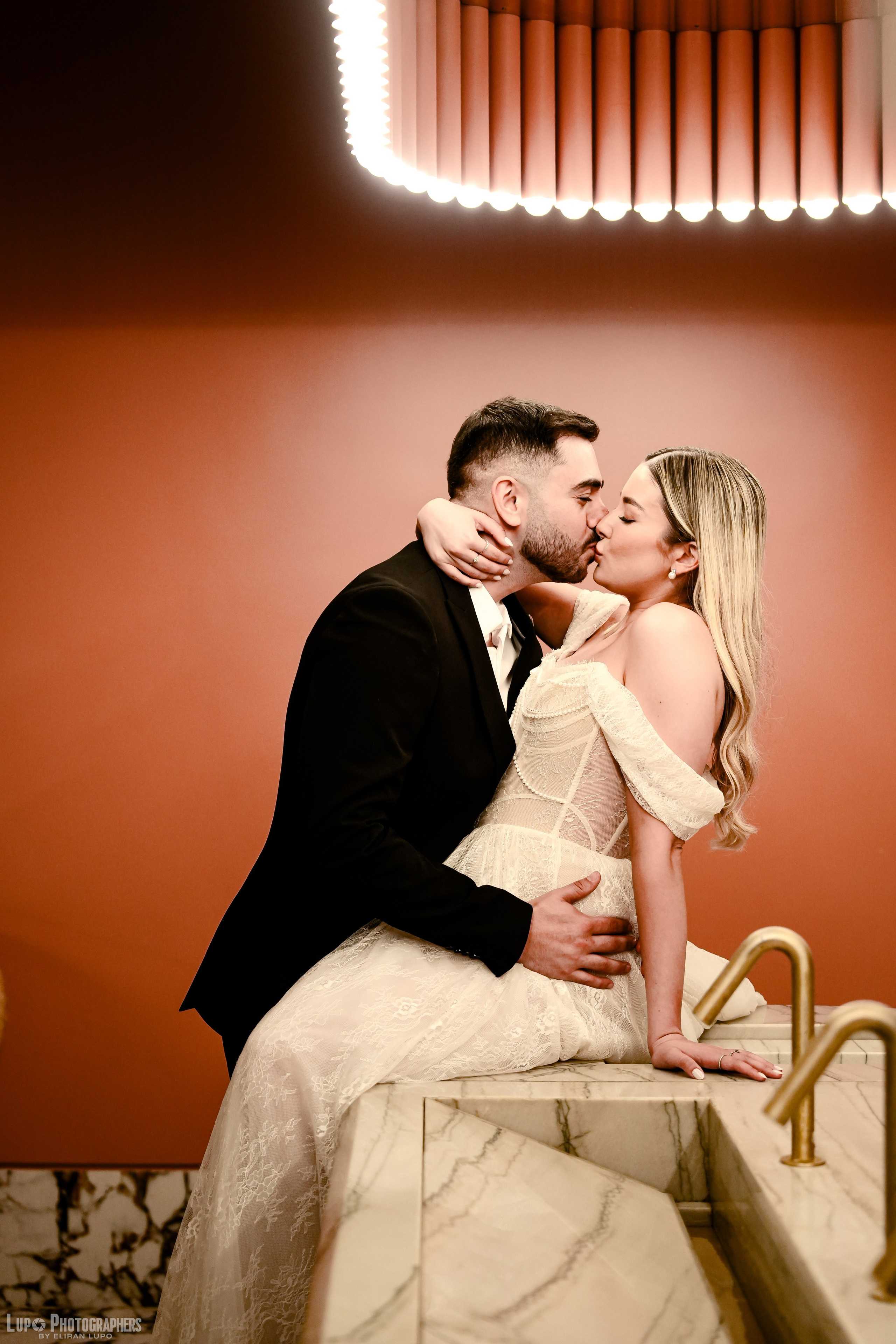 Tevel & Elad. לופו צלמים — צילום חתונות ואירועים