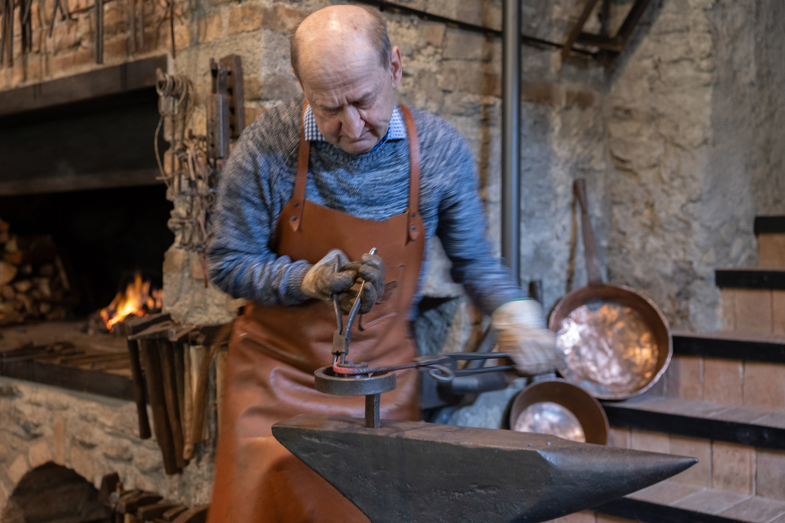 Schmied, Goldegg, 2024. Guzel Kolobova| Fotografin| Salzburg