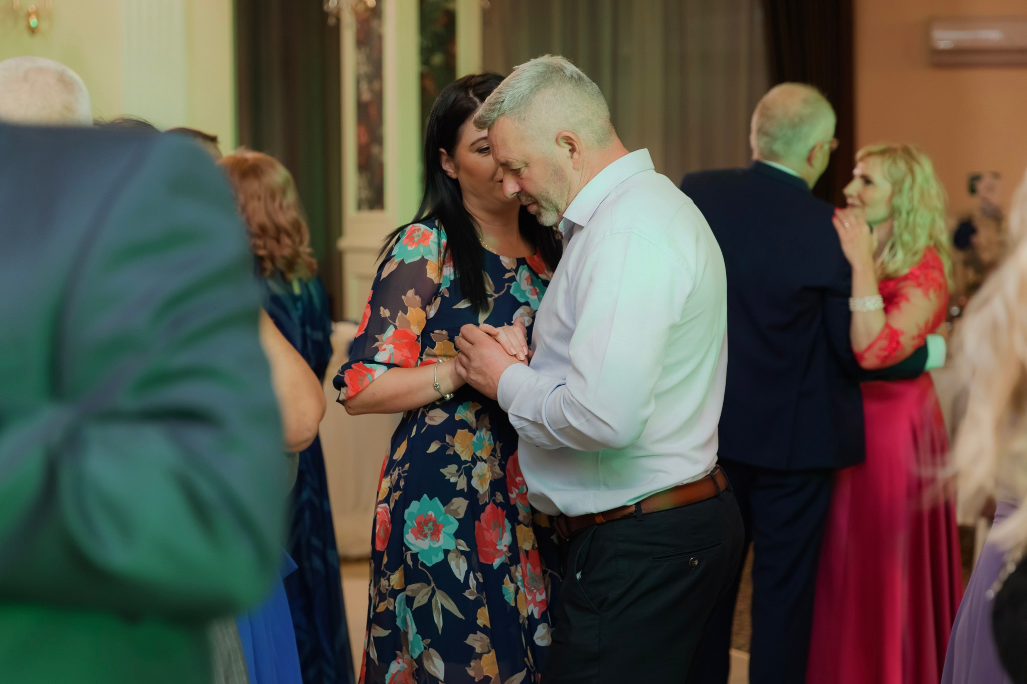 Mihai & Oana. Servicii foto-video profesionale, pentru momente de neuitat