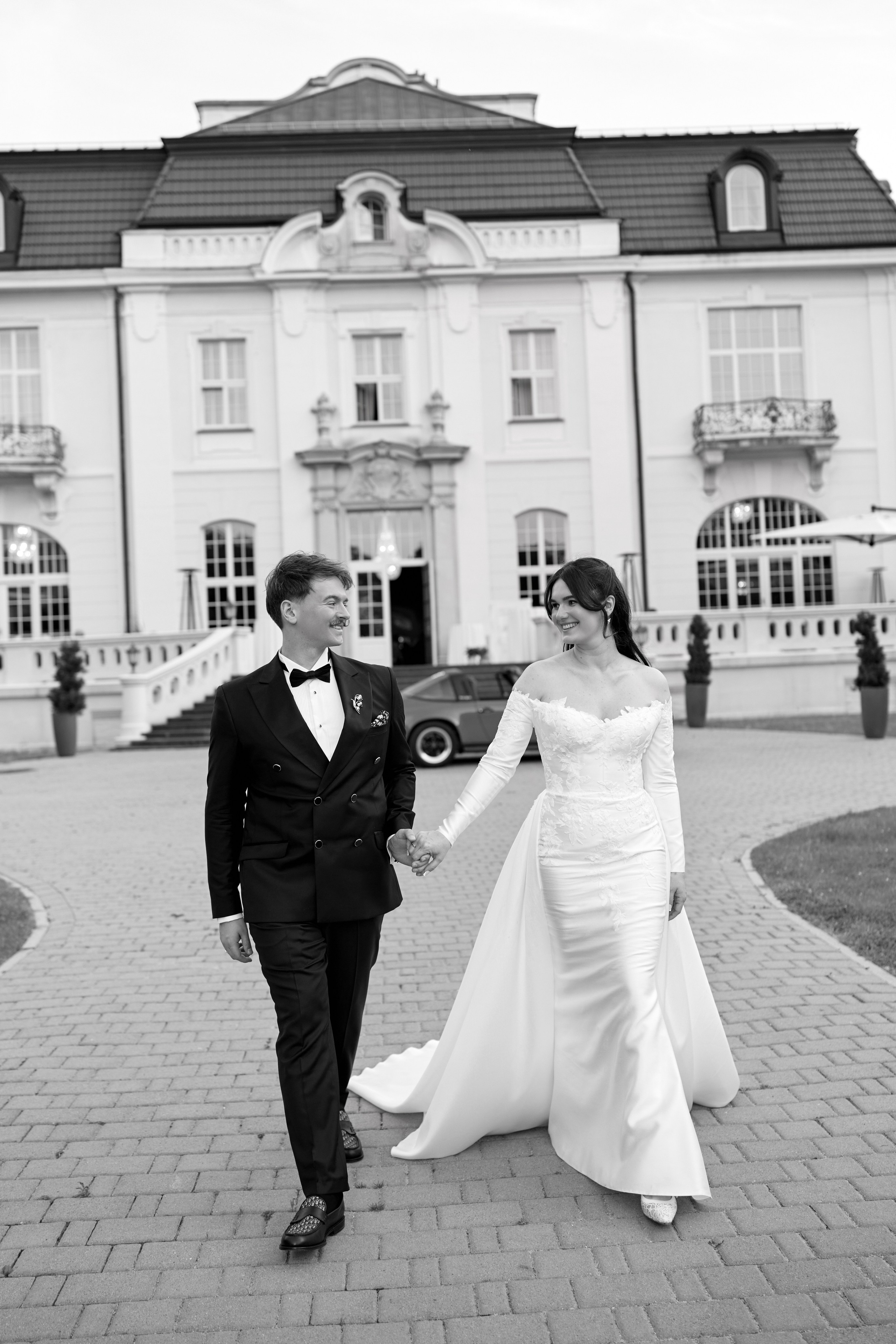 Wiktoria & Kacper. Pałac Goetz. Fotograf ślubny i rodzinny w Krakowie Yana Klymova
