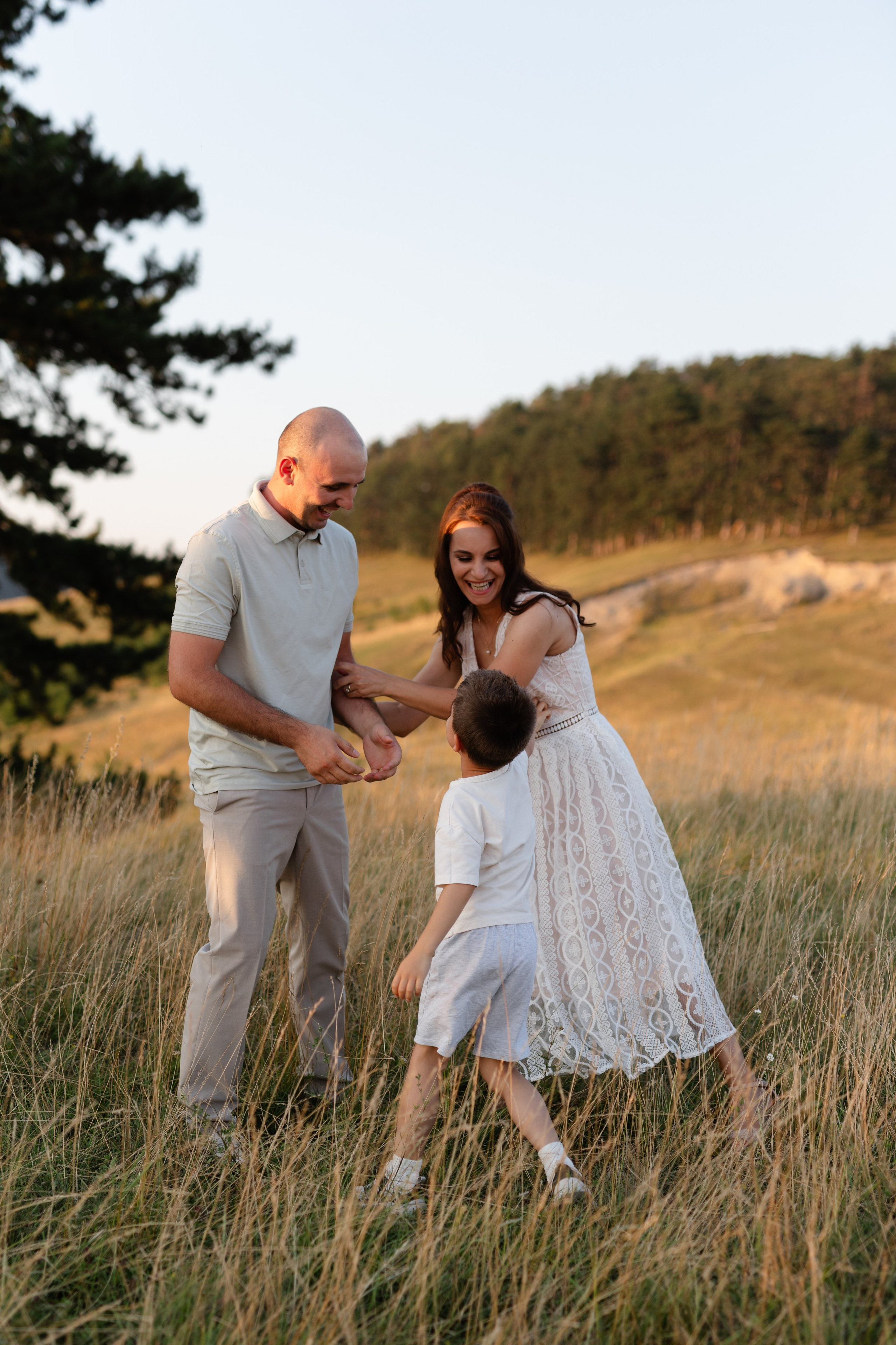 Claudia, Ionut & Cezar — Family. Main