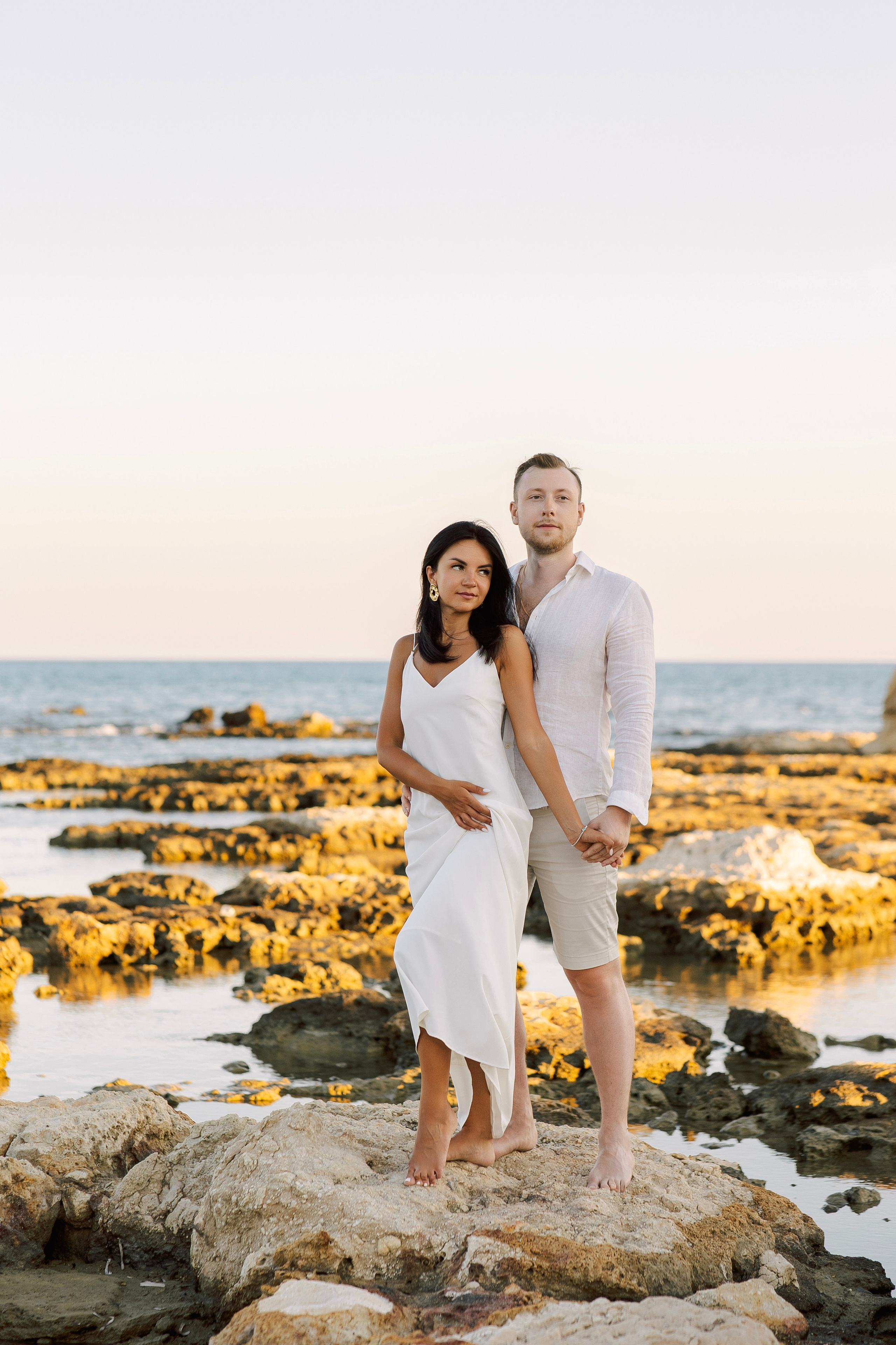 Aesthetic Couple Photoshoot Side Beach | Sunset Vibes. Professional Photographer in Alanya, Side, Belek, Antalya. Turkiye