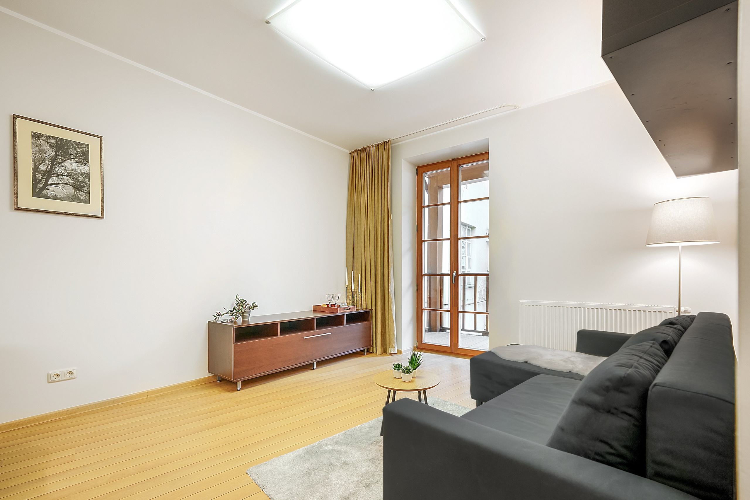 Aušros vartų. Elina Sapiega fotografė Vilniuje