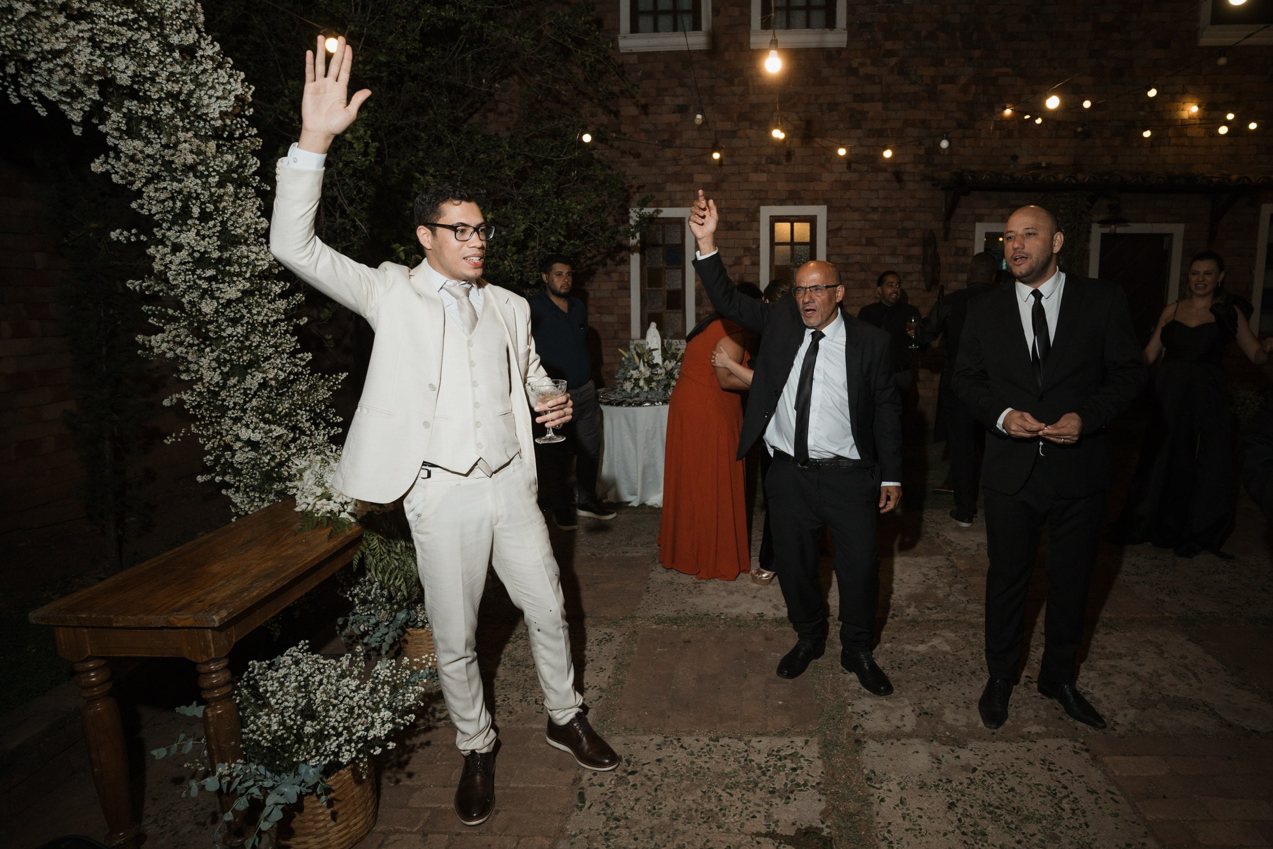 Elizabeth e João. Edu e Josi Fotografia de Casamento em Belo Horizonte | Fotos Naturais