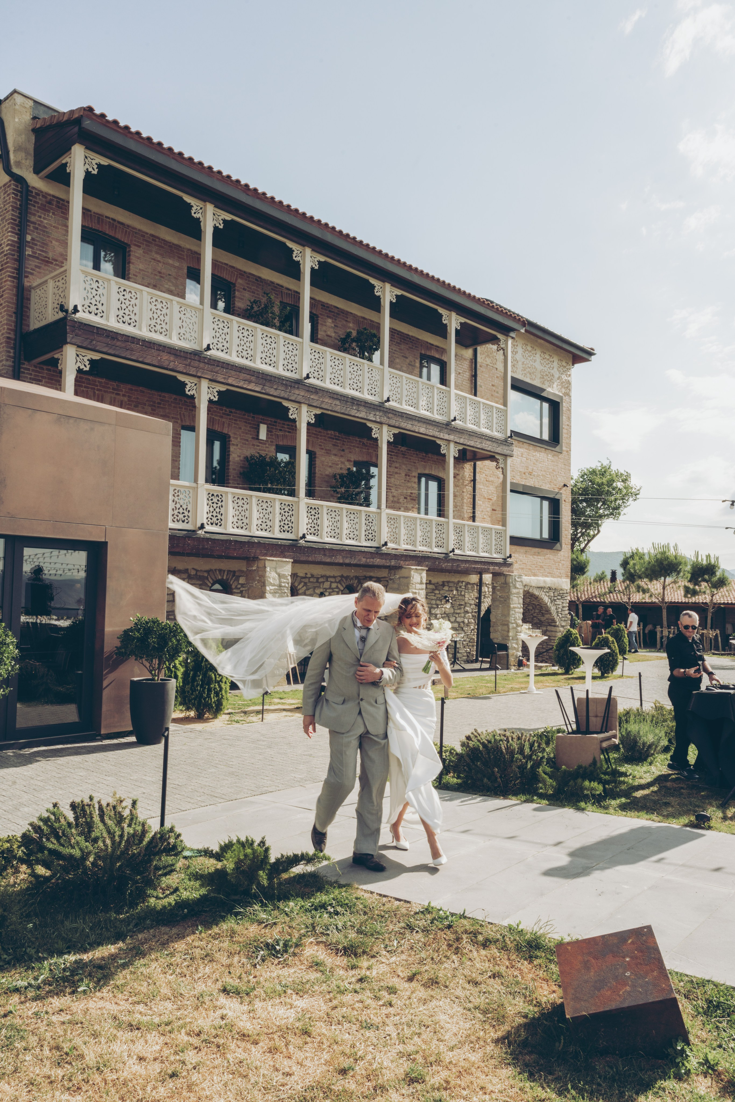 Weddings Chateau Mephis Kalaki. Create your own history with Pierre Studio