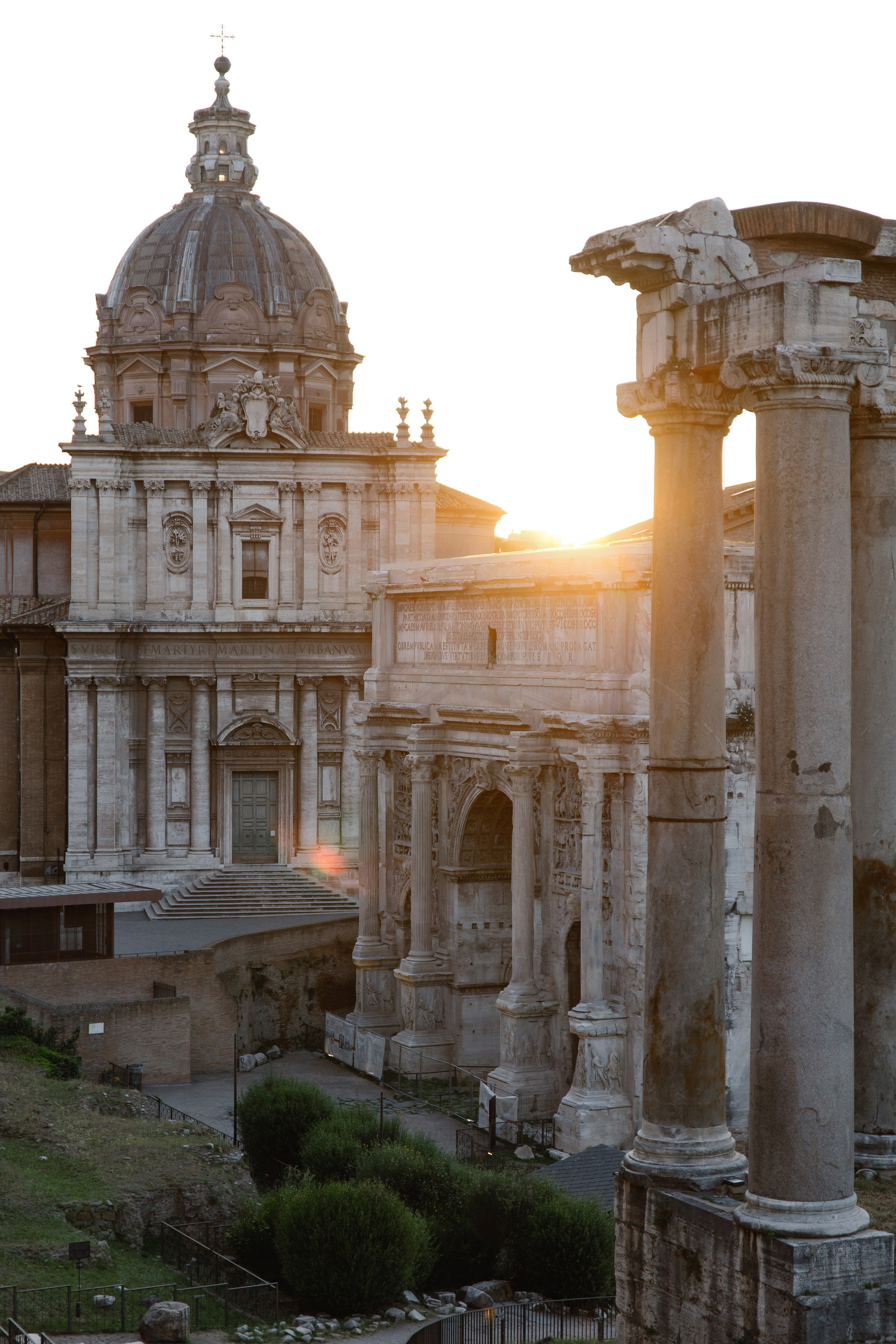 Elopement in Rome. Wedding Photographer Rome Tuscany Como Sicily Puglia Amalfy Italy- Oksana Savenchuk