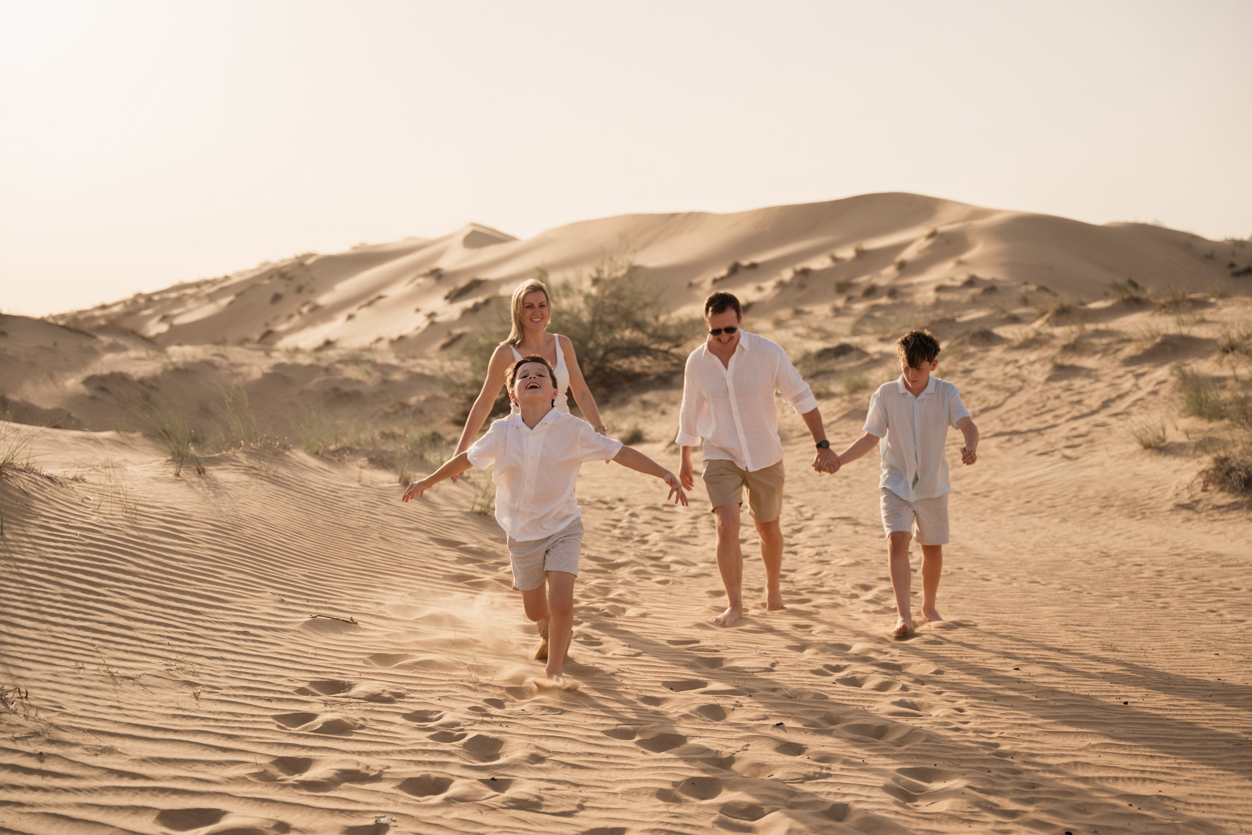 Desert run and fun!. Angela Iakovleva — Family Photographer in Dubai