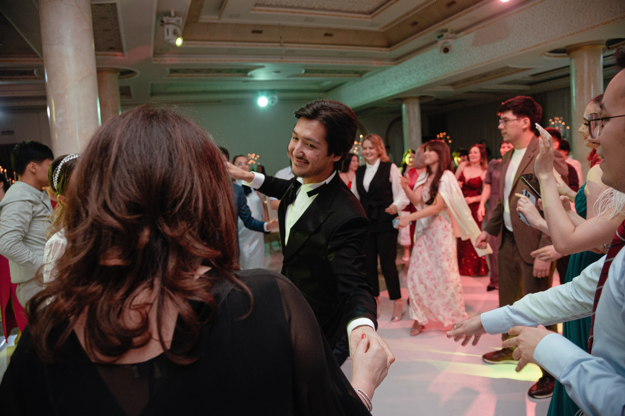 Botir & Zukhra. Главная