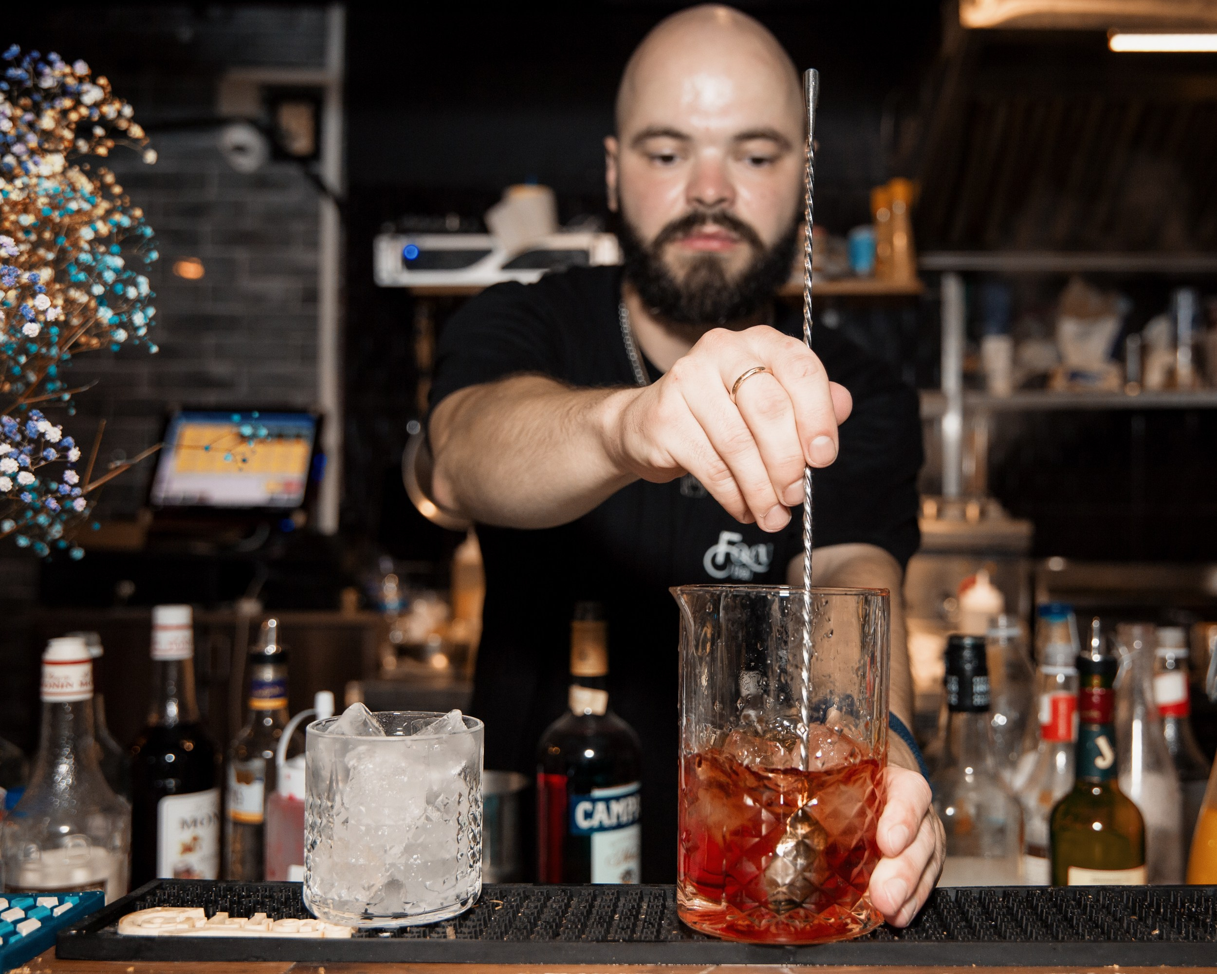 Контентная съемка для бара Focus. Портретный и репортажный фотограф в Израиле Рома Бирман