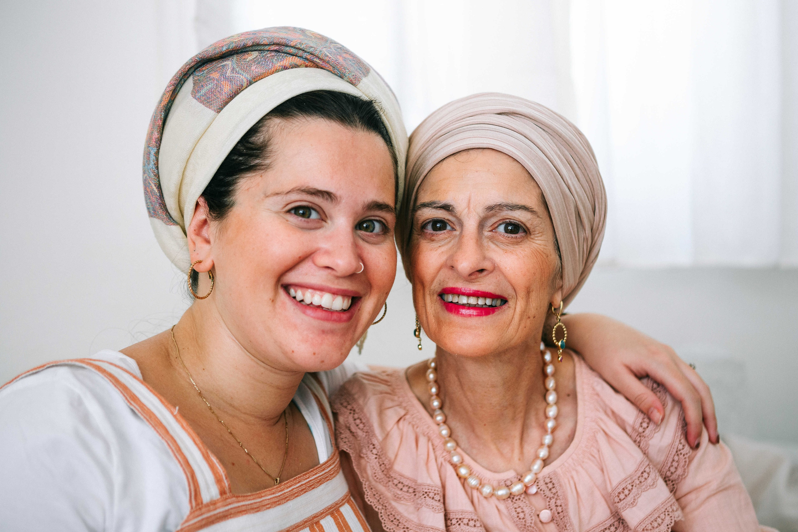 MAALE ADUMIM, HOME PHOTO SESSION + DESERT. Https://shi-photo.com/