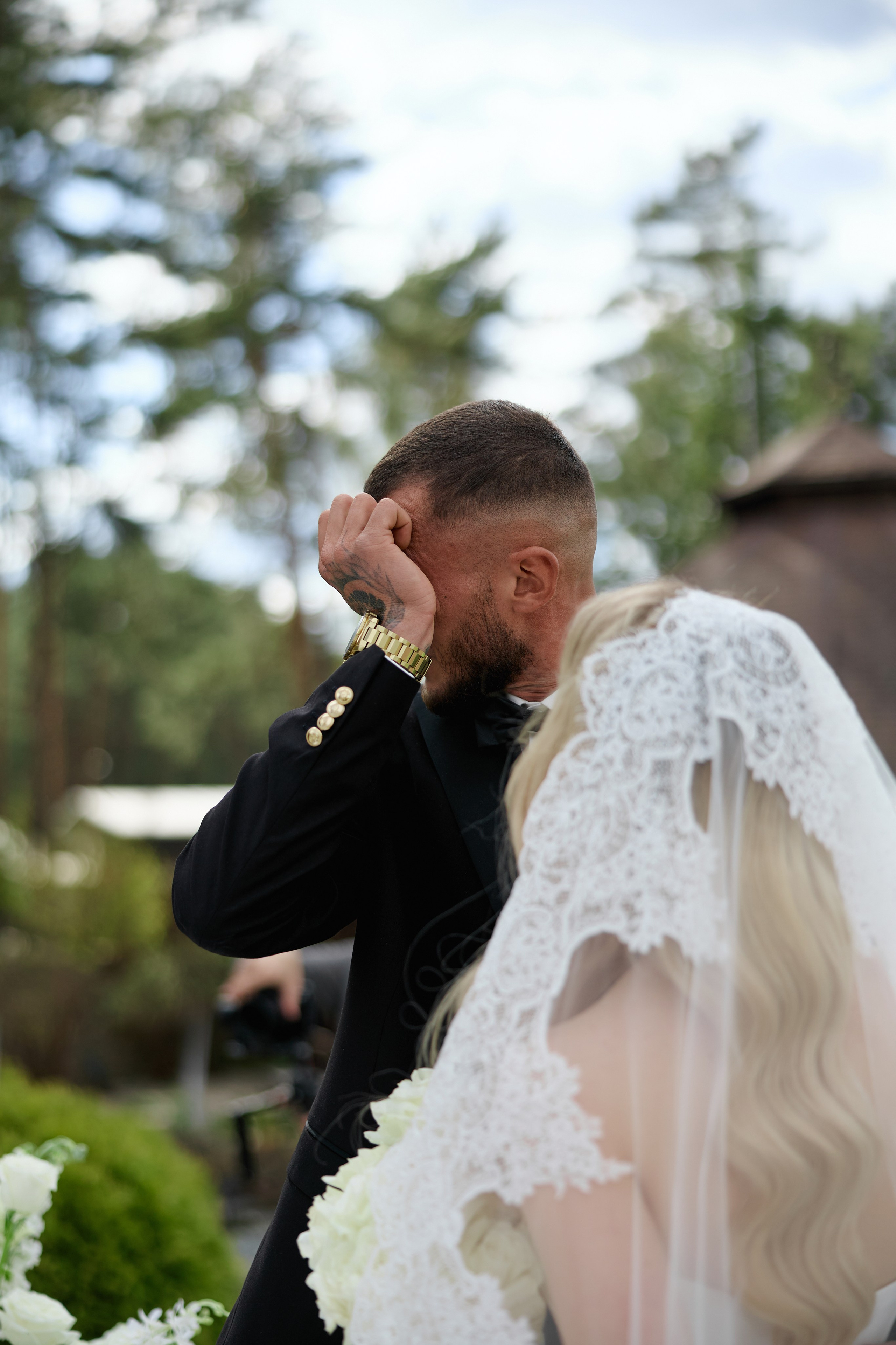 Natalia & Roman. Dworek przy lesie. Fotograf ślubny i rodzinny w Krakowie Yana Klymova