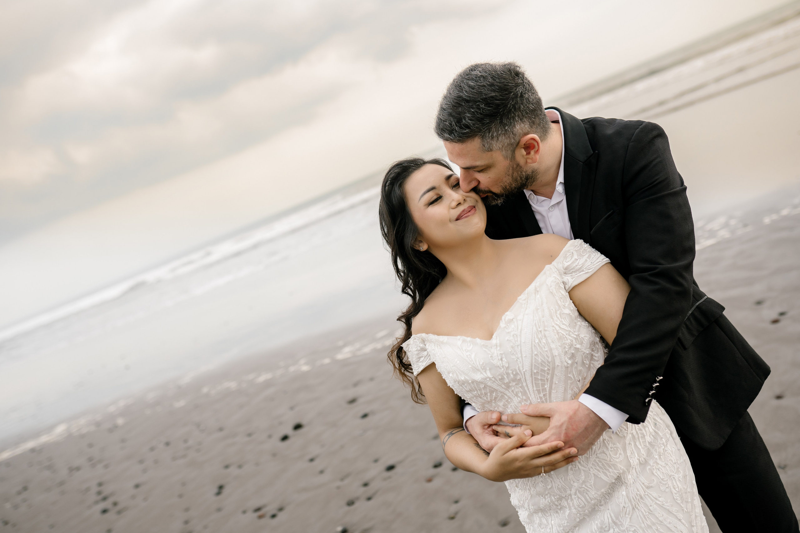 Honeymoon Photoshoot in Bali. Female Photographer in Bali