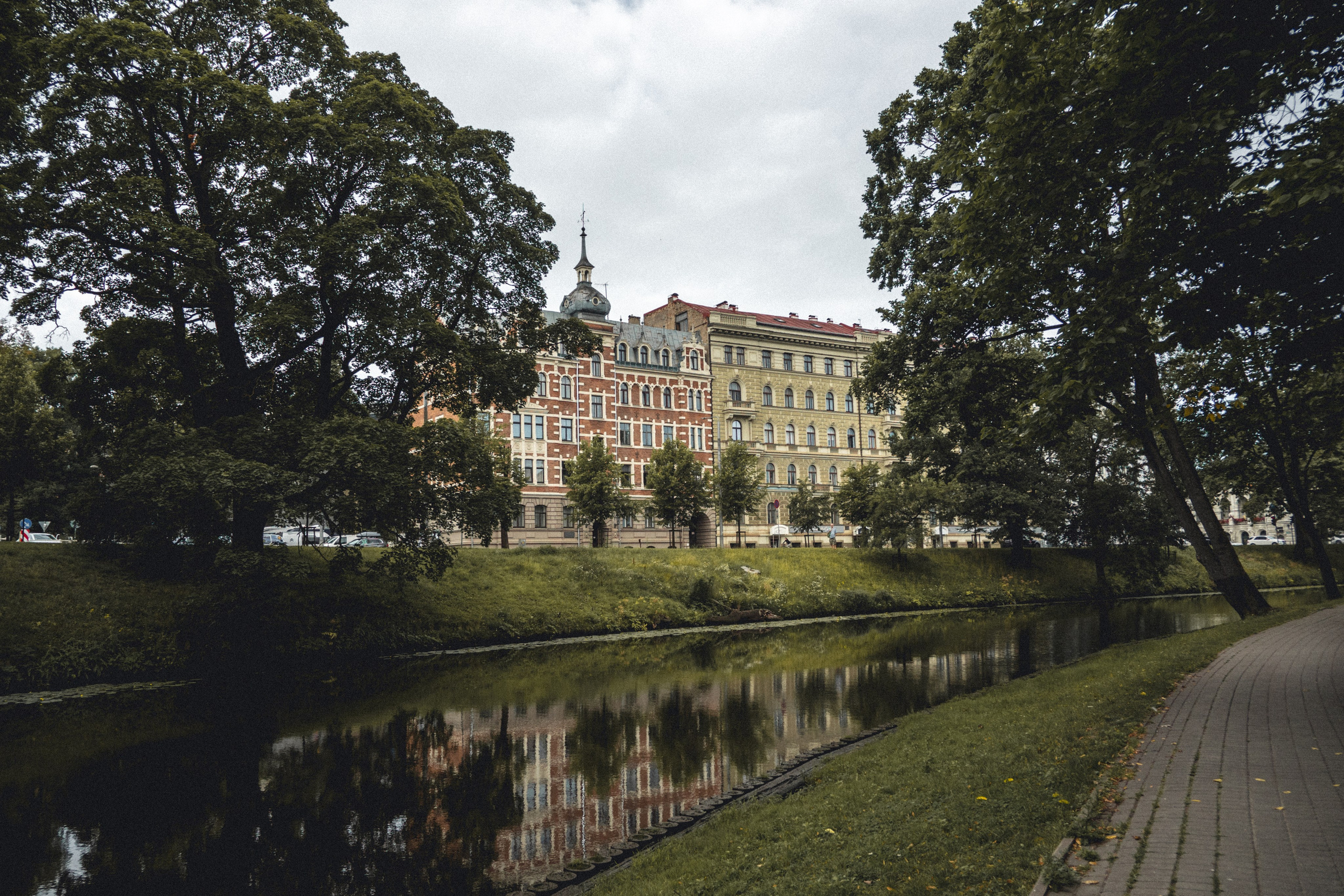 Voyage à Riga. Photographe sur Cote d’Azur. Portraits de familles, couples, enfants, événements