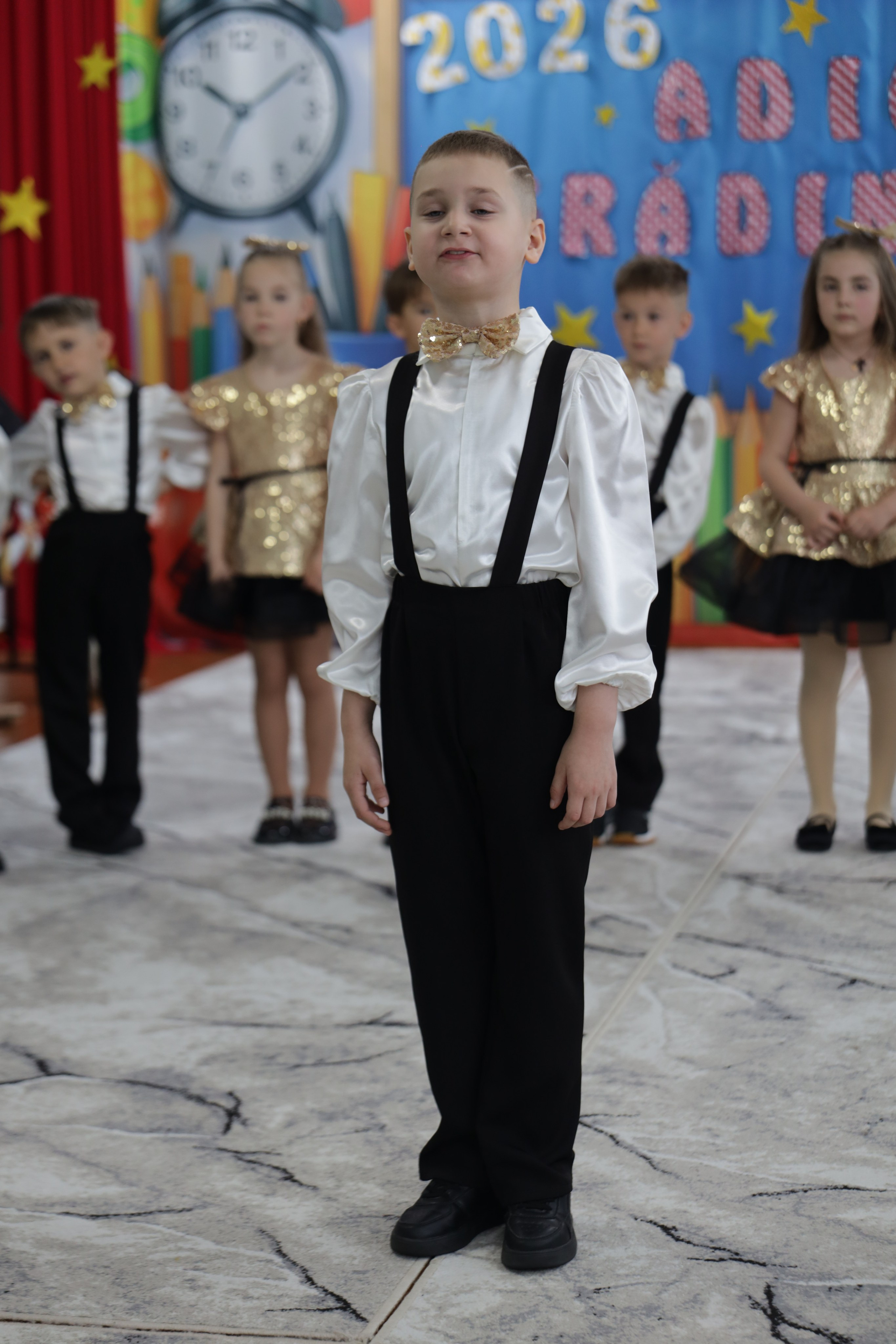 O filă de copilărie.... Alika Dia- Fotograf în Republica Moldova, Strășeni