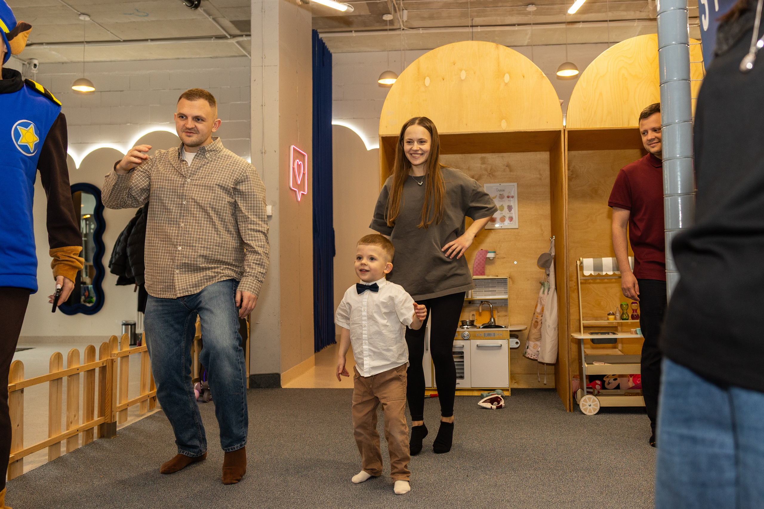 День рождения Артёма 24 января 2026 года. Семейный и детский фотограф в Варшаве Мила Бобровская