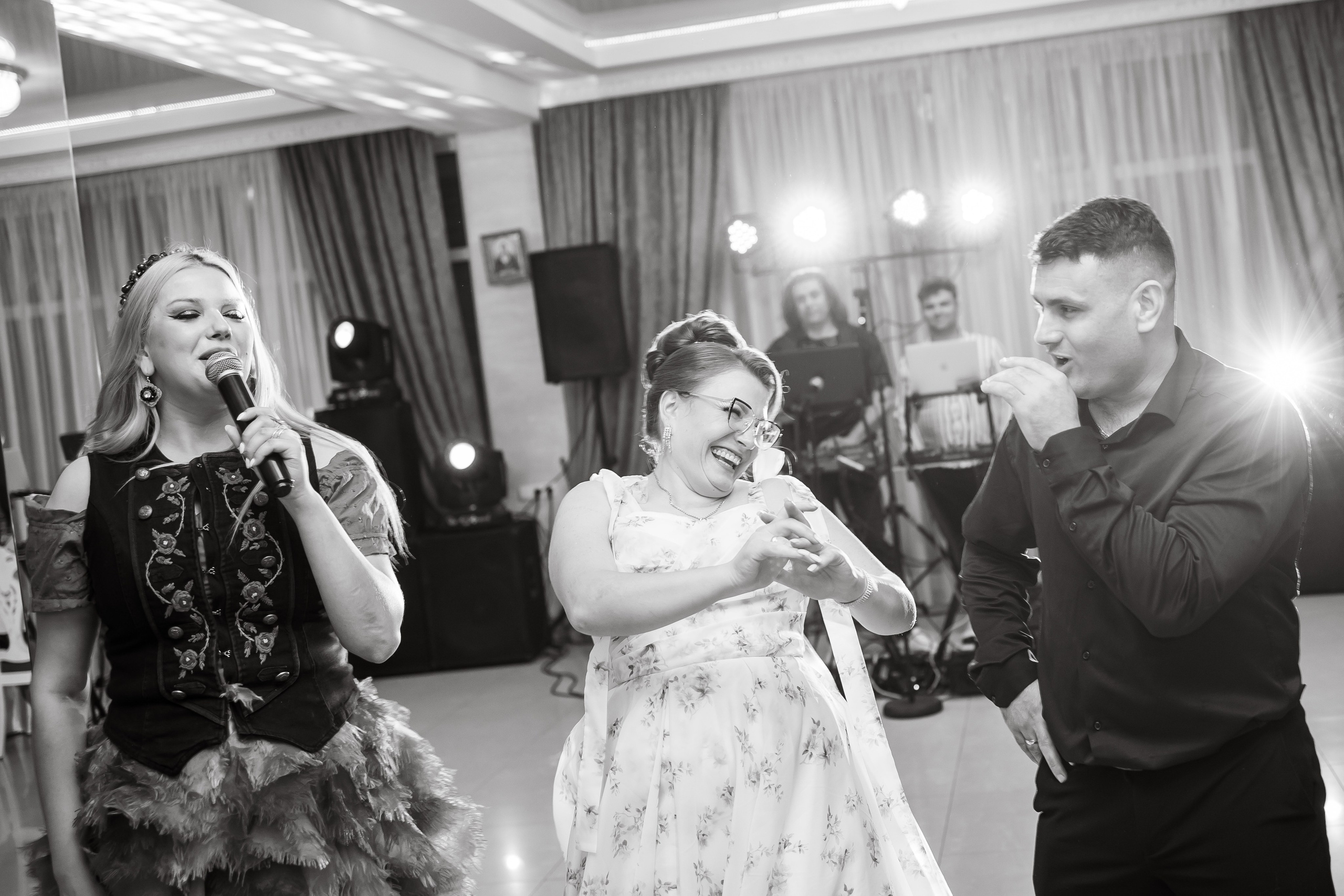 Marius & Amelia. Fotograful evenimentului tău