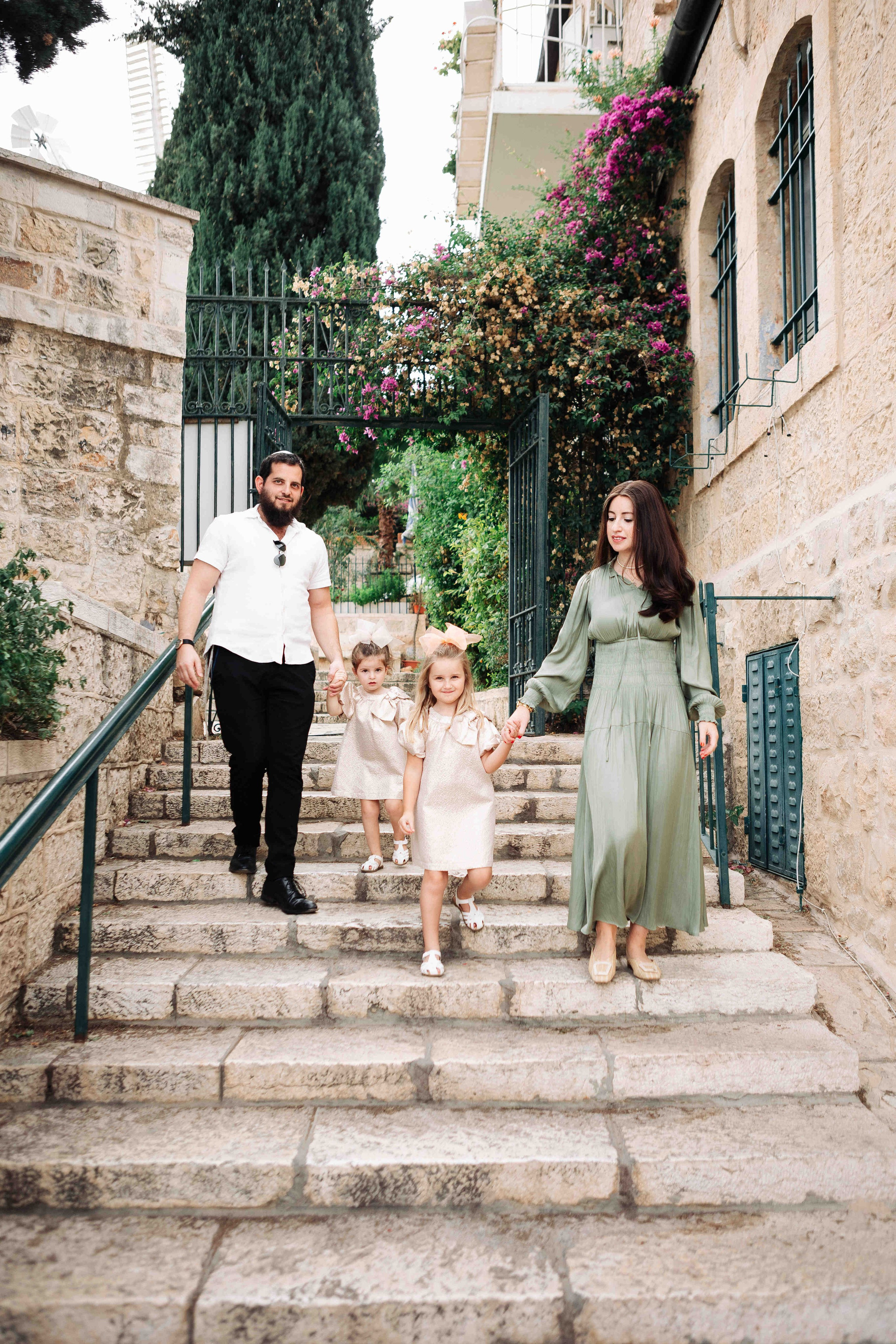 BEAUTIFUL FAMILY PHOTOSESSION. PHOTOGRAPHER IN ISRAEL