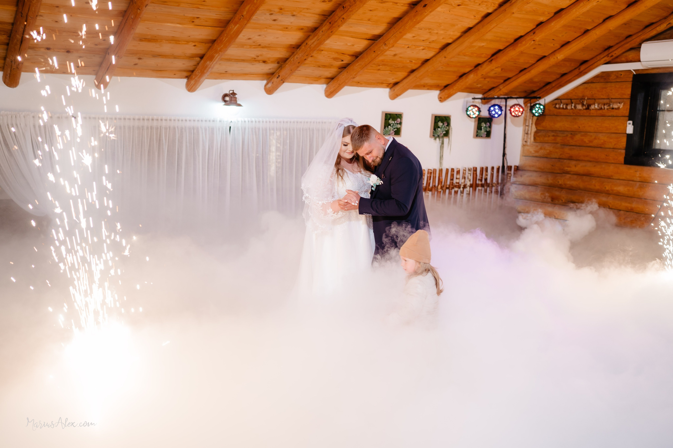 Teodora & Andrei - Amintiri frumoase de la nunta lor. Marius Alex fotograf de eveniment si portret din Suceava