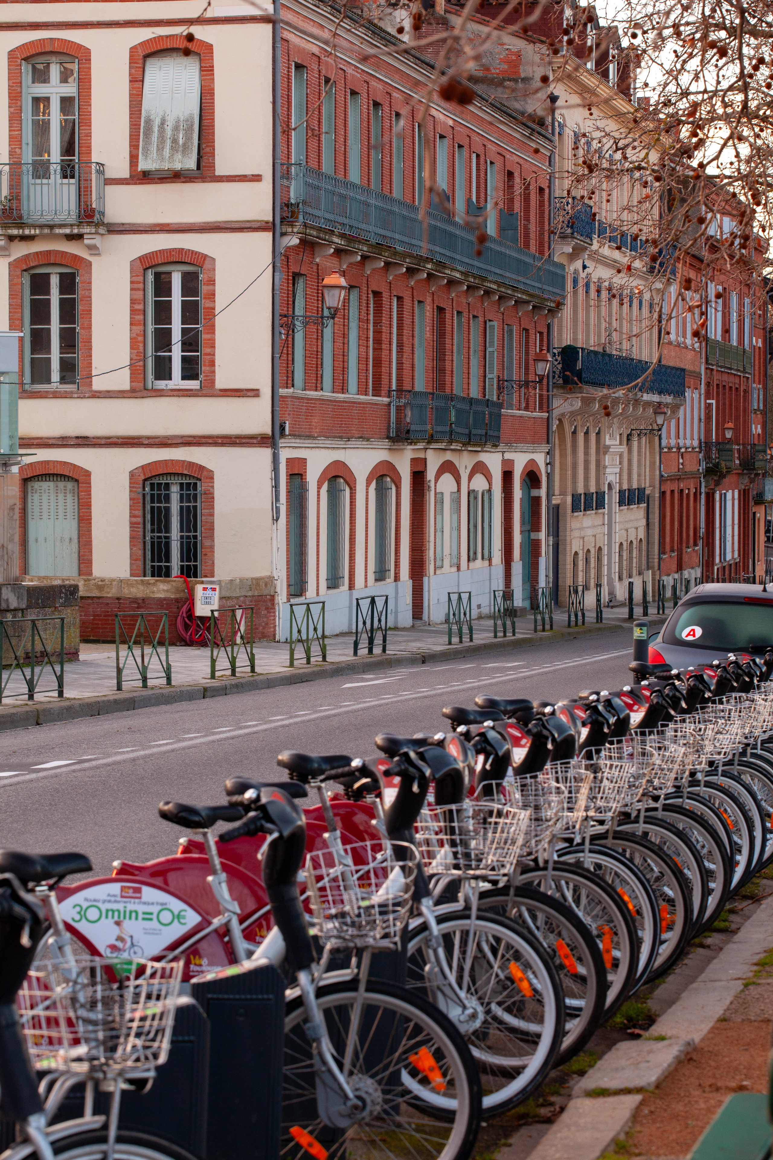 Toulouse. Eugénie Smirnova — your photographer in Toulouse and southwest France