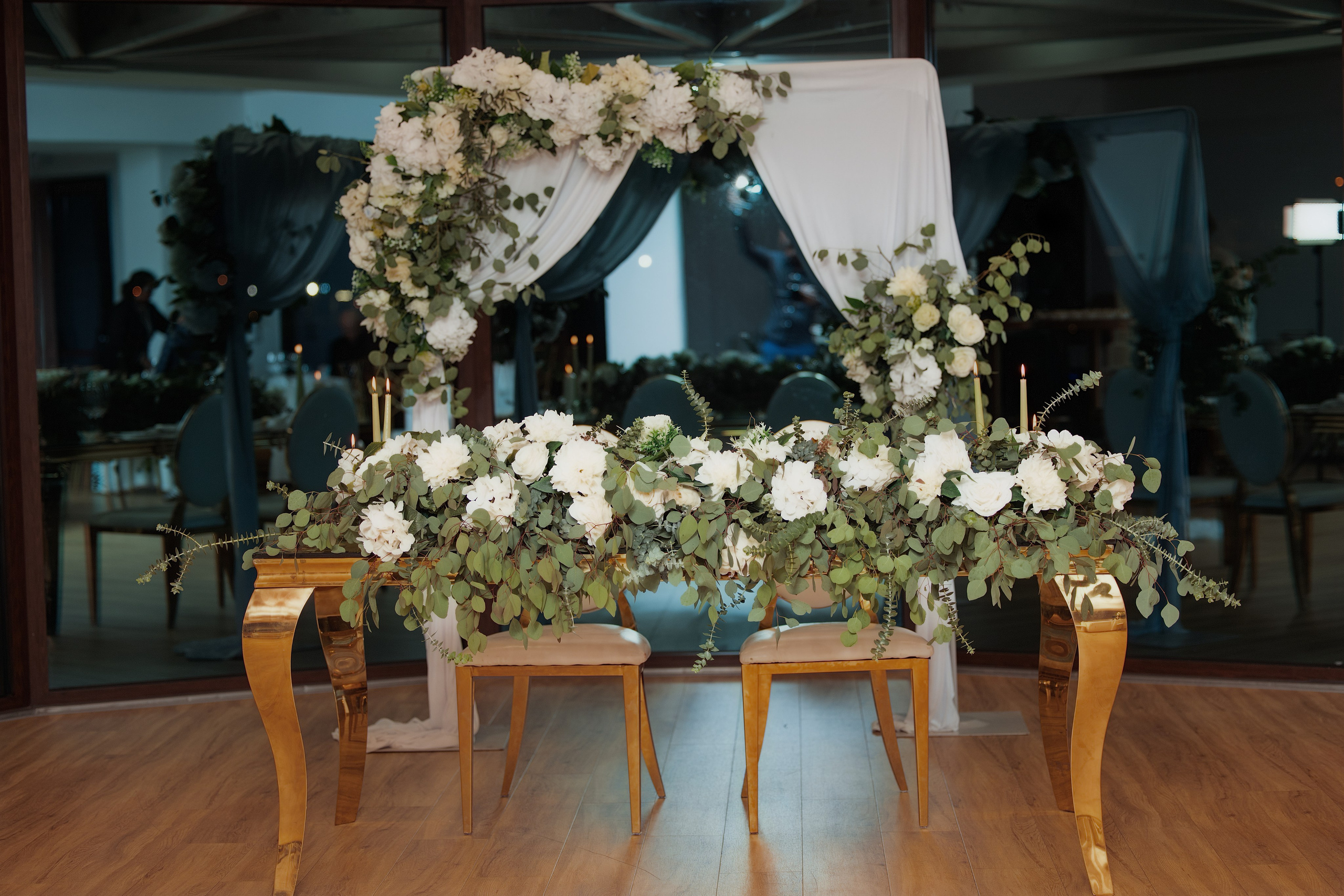 Nawik e Ethson. Fazemos o seu casamento ser lembrado por gerações