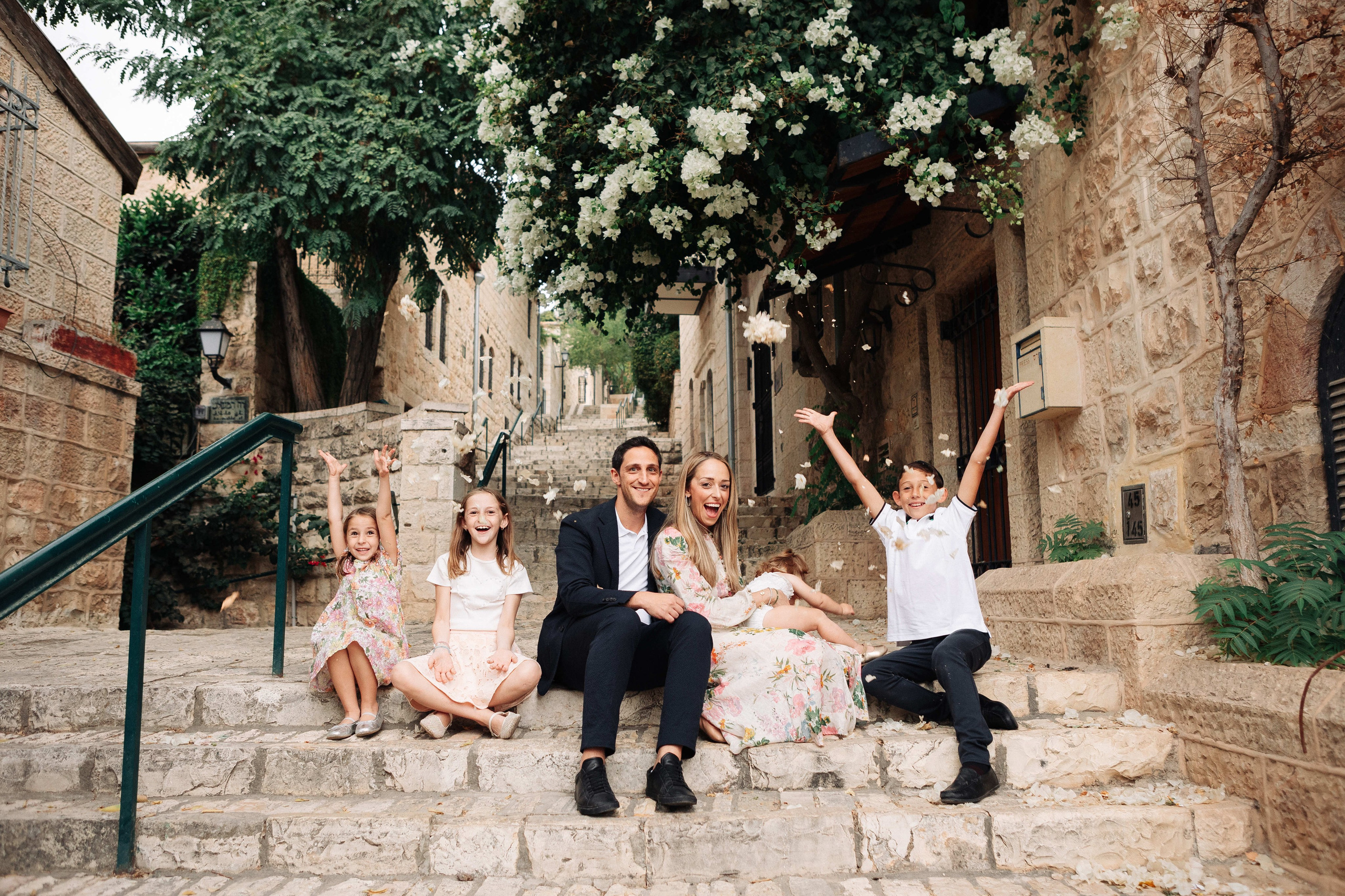 BIG FAMILY IN YAMIN MOSHE. Https://shi-photo.com/