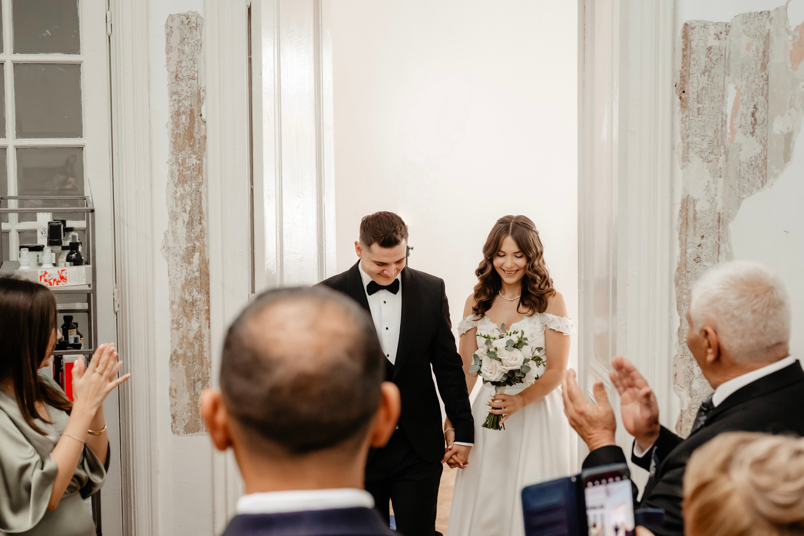 Nunta Alexandra si Viorel — Jubile Ballroom — Pregatiri si Biserica. Ana Maria Dragan Fotograf Evenimente