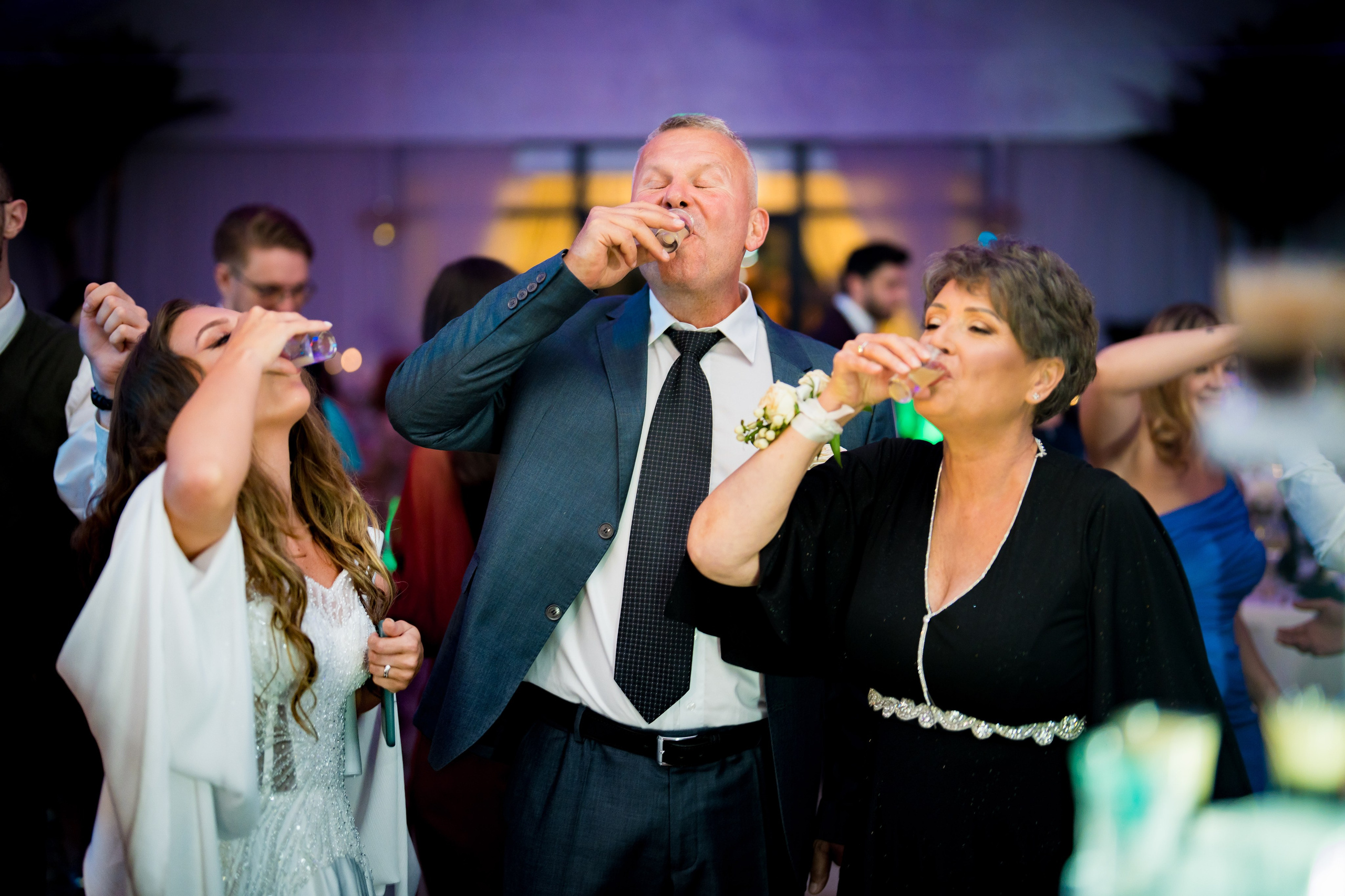 PARTY. Gabriel Florea — Fotograf nuntă București