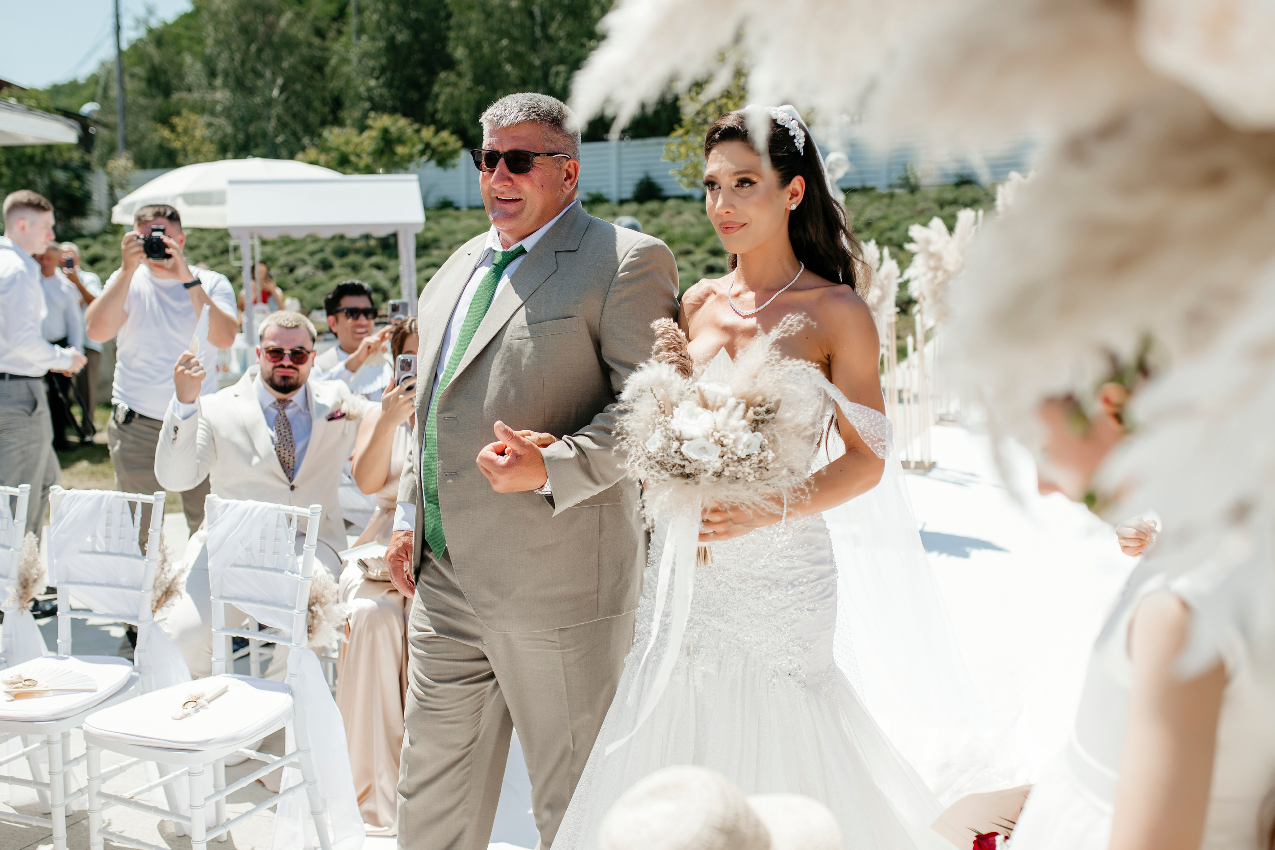 Larisa & Cosmin. Fotograf si Videograf | Nuntă-Botez