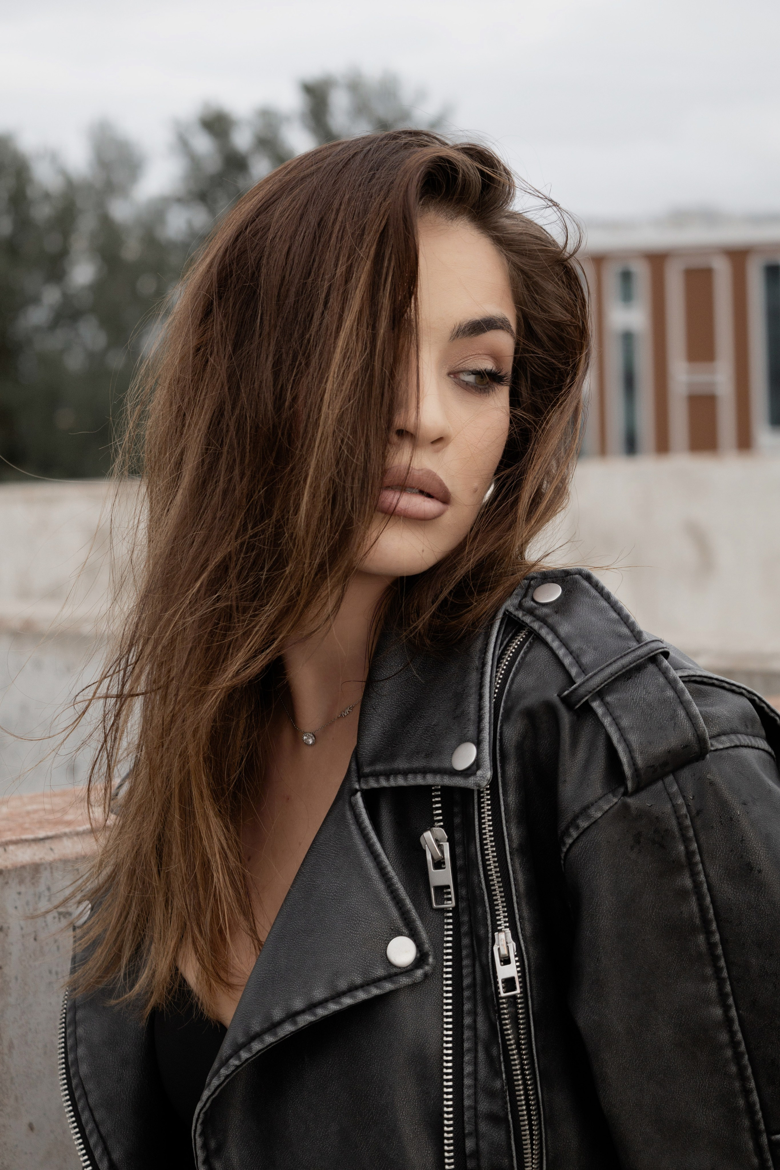 Съёмка на крыше | Городской стиль и свобода. Бренд & Женский фотограф в Таллинне / Фотограф Таллинн