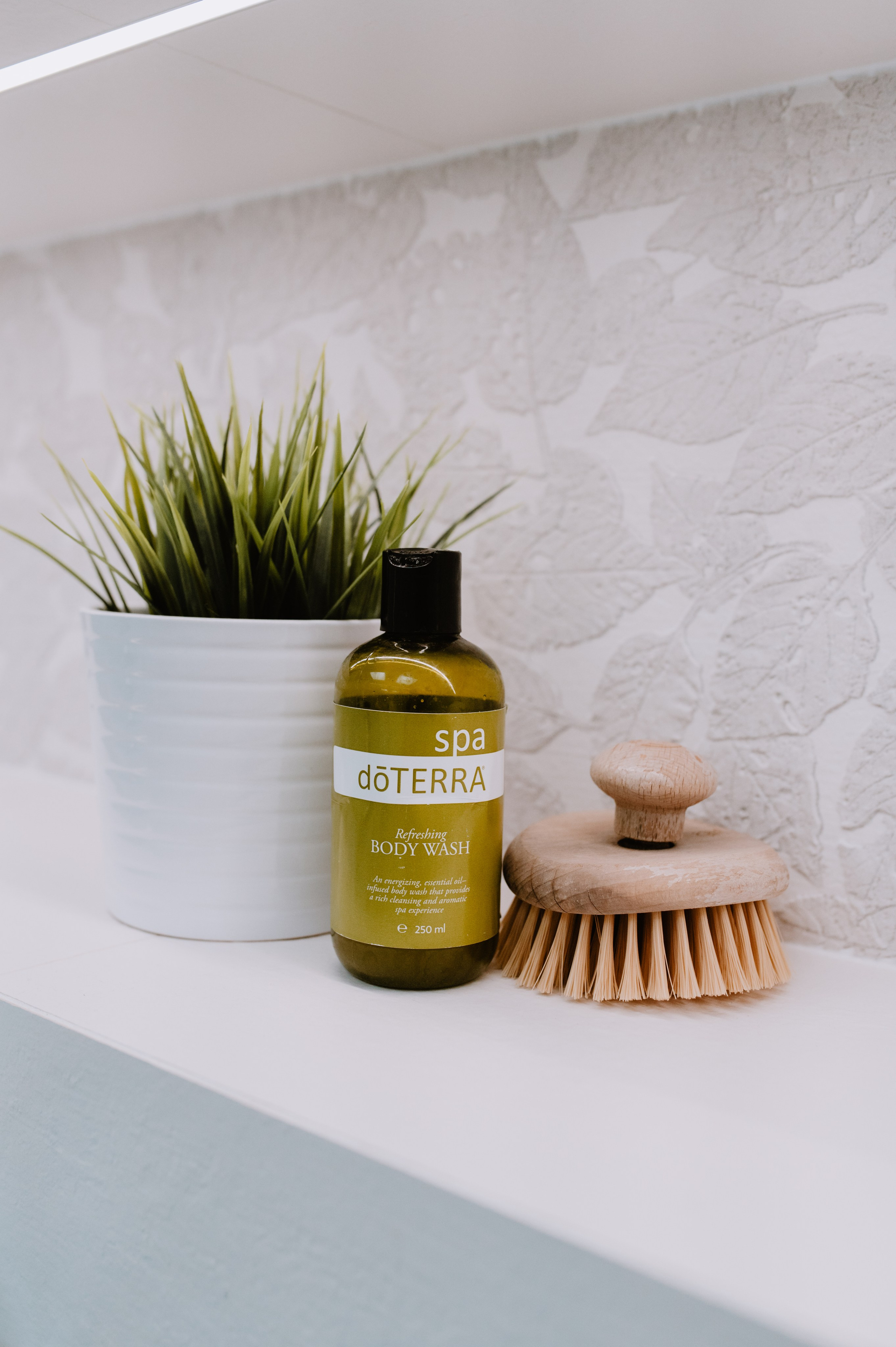 Yulia Dottera Aromatouch. ANNA-MARIA PHOTO CONTENT CREATOR — фотограф, естет, художник і візуальний експерт Instagram у Празі