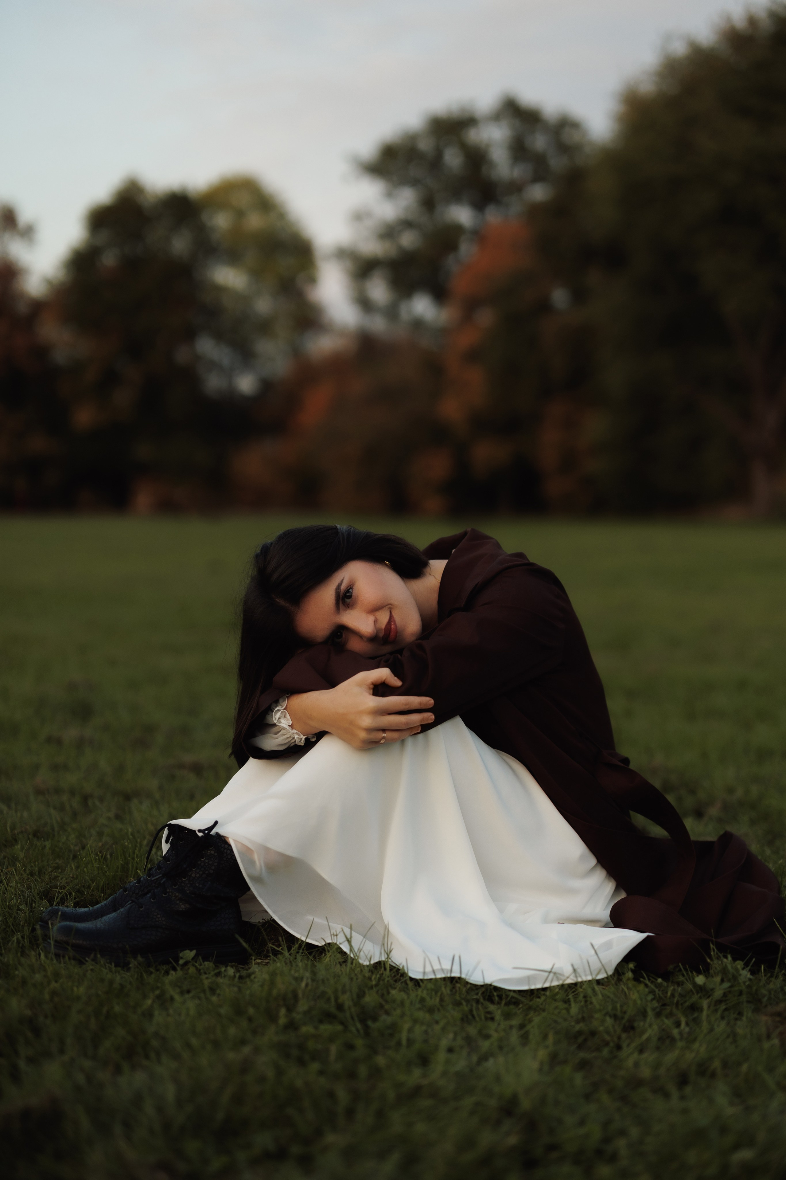 Autumn Park Photoshoot | Woman in White Dress. Cinematic&Elegant Portraits by Kristina Kozheltsova. Kristina Kozheltsova- Soulful Portrait&Lifestyle&Love Story Photographer in Leipzig, Germany