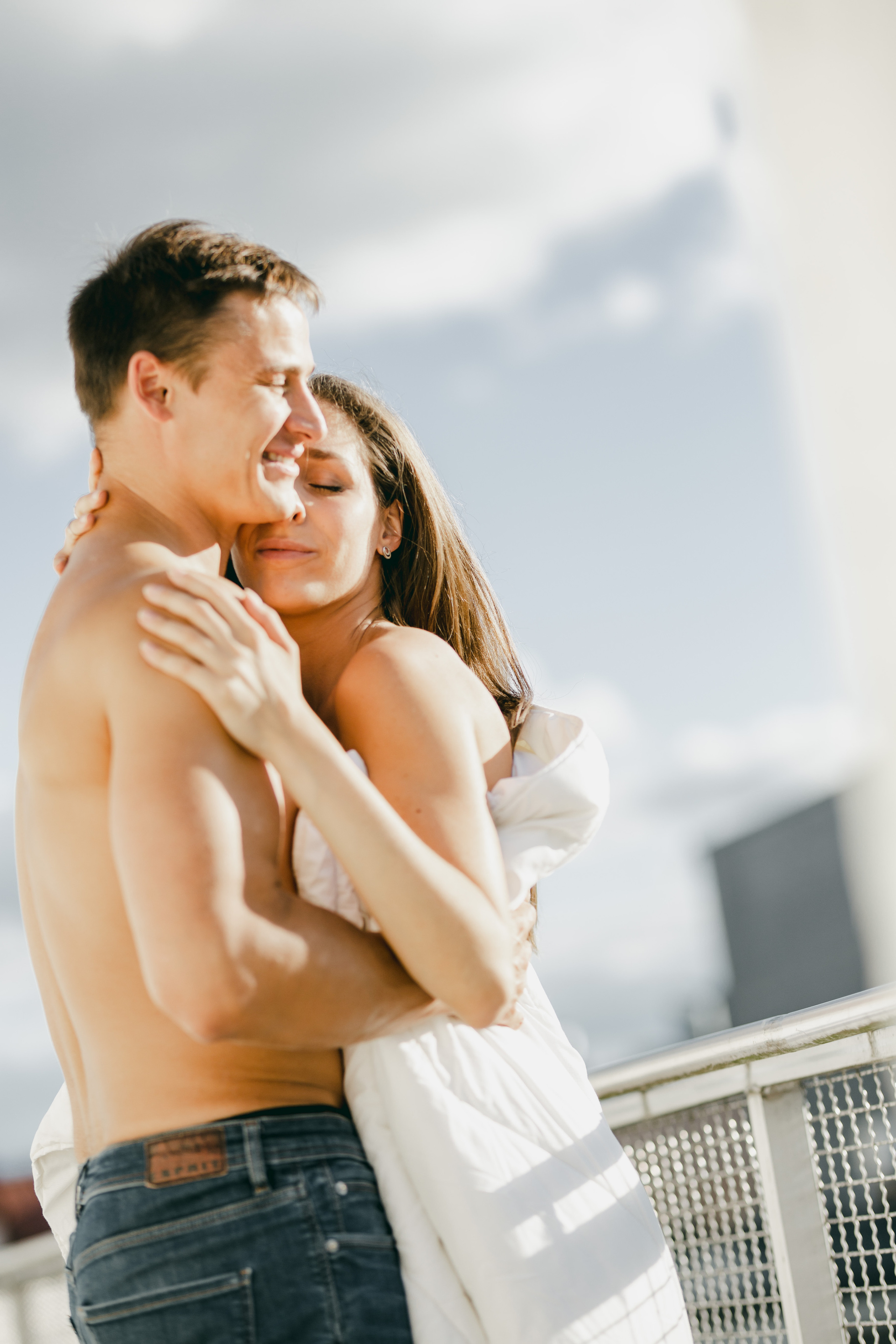 Love Story in a balcony. Valokuvaaja Lahti, Helsinki Elena Salonen