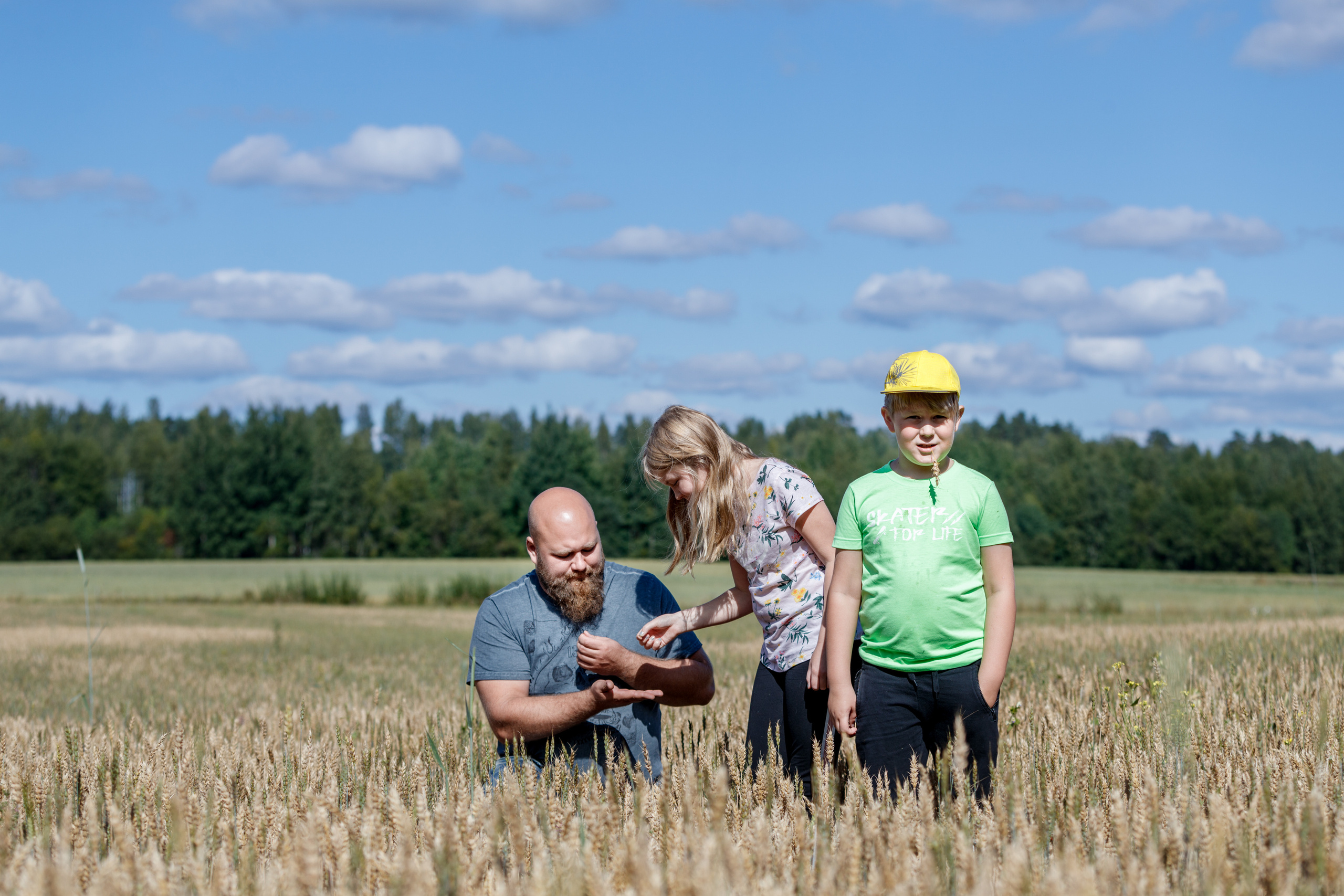 For newspaper. Valokuvaaja Lahti, Helsinki Elena Salonen