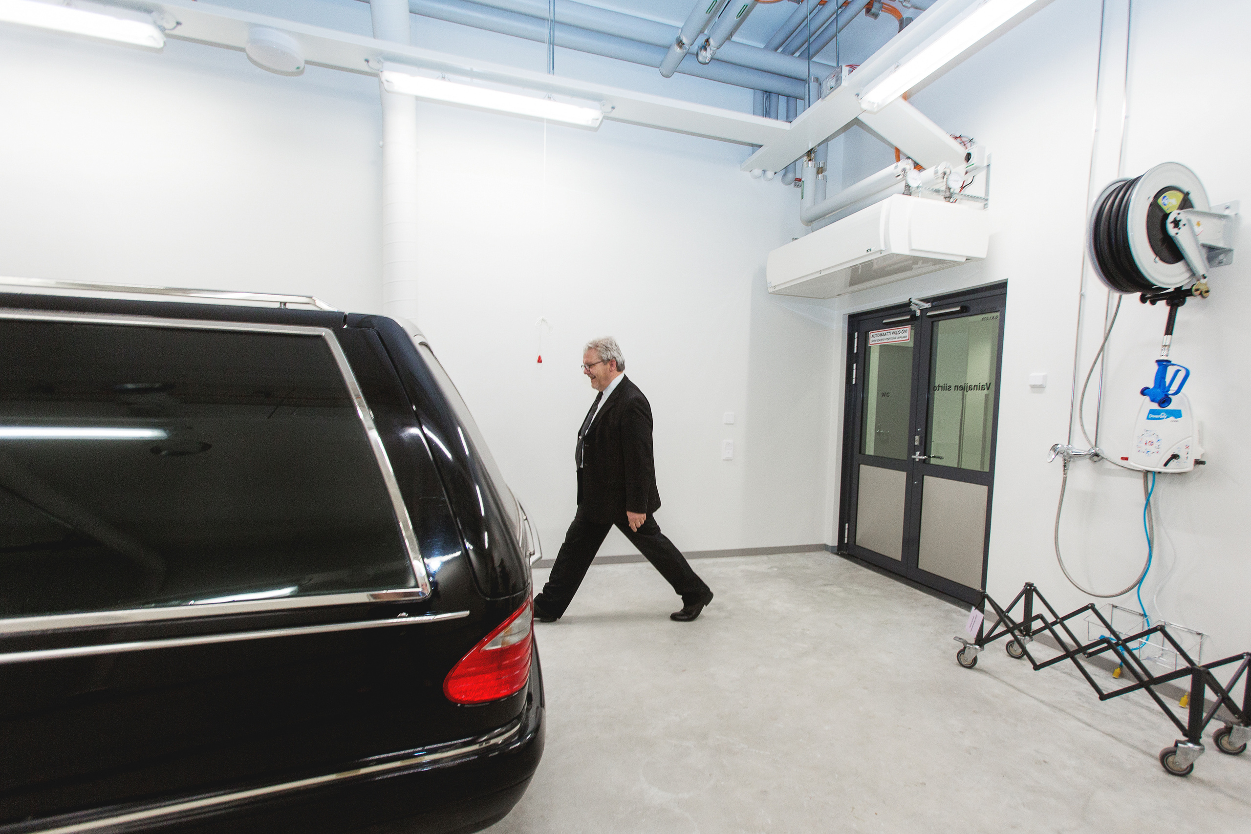 For newspaper. Valokuvaaja Lahti, Helsinki Elena Salonen