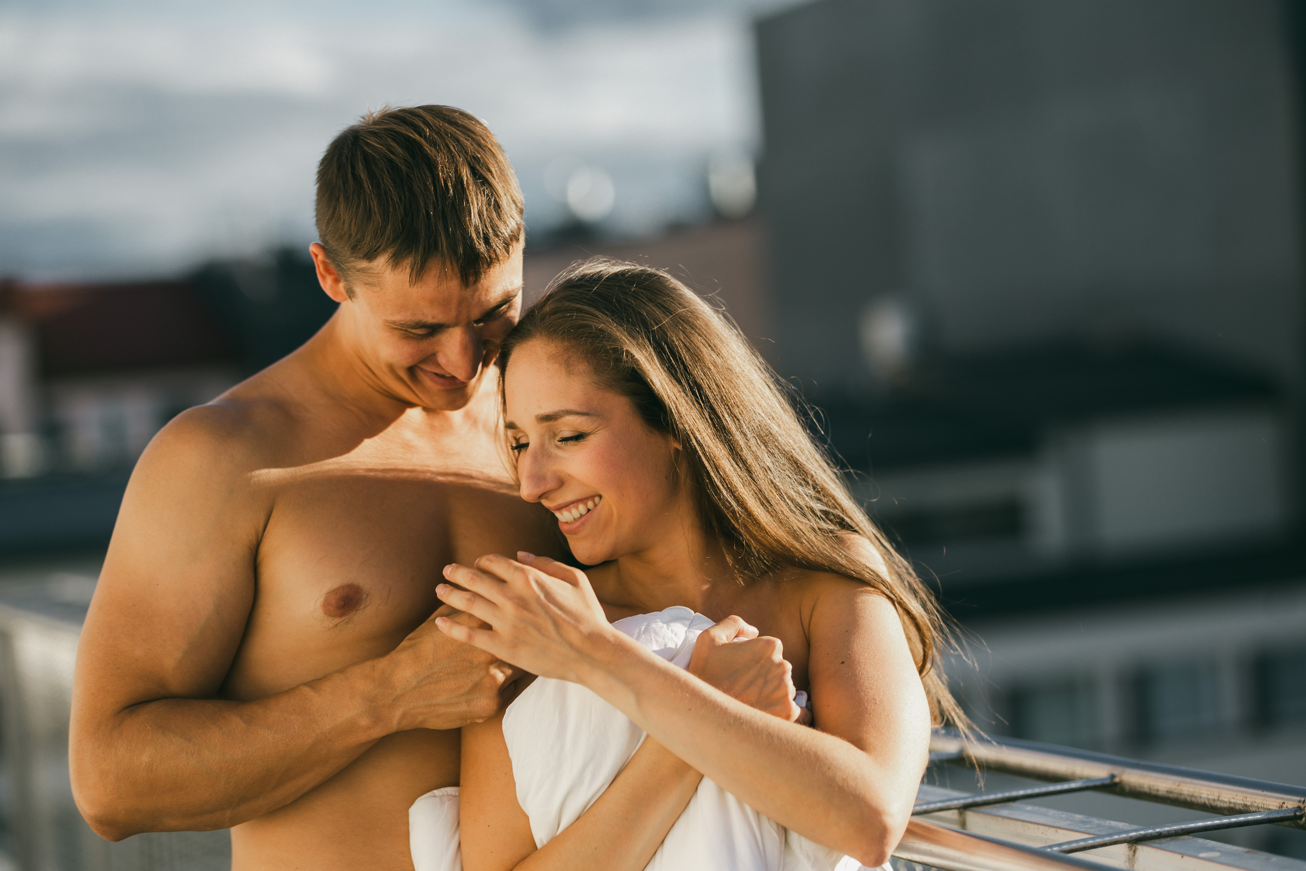 Love Story in a balcony. Valokuvaaja Lahti, Helsinki Elena Salonen