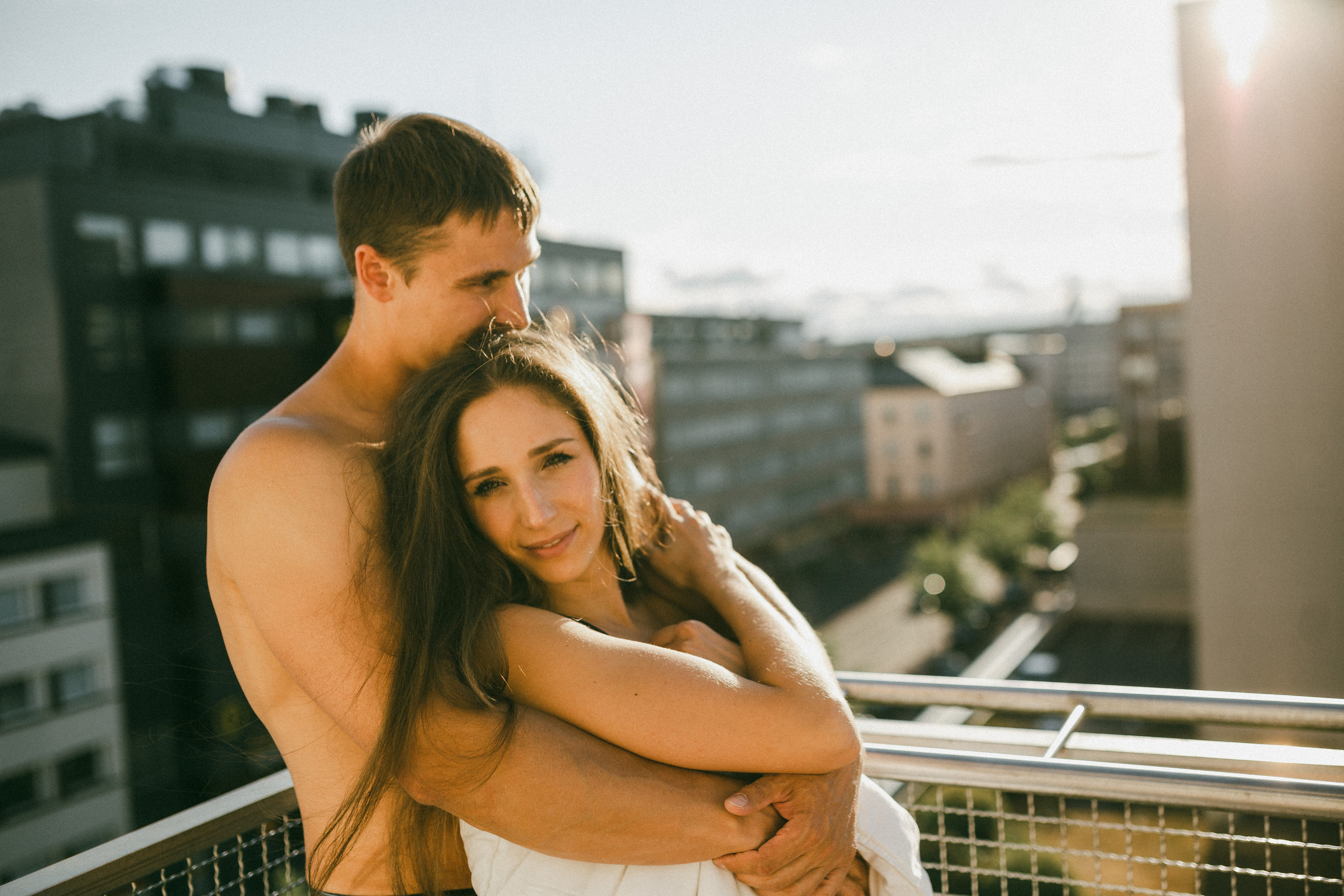 Love Story in a balcony. Valokuvaaja Lahti, Helsinki Elena Salonen