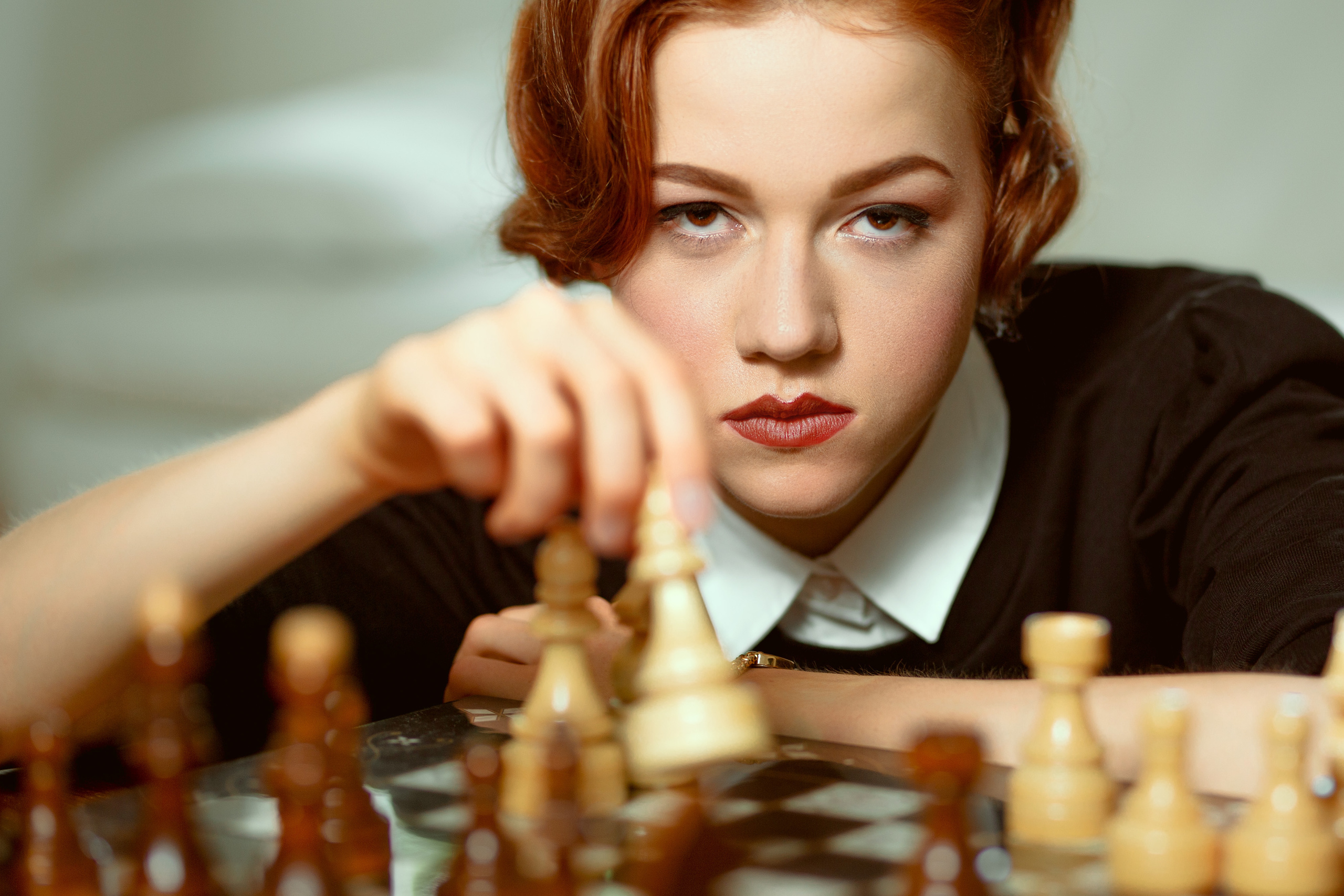 kuvaus projekti "Queen Gambit " . Idea, stailaus, valokuvaus, kuvan editointi: Elena Liseytseva