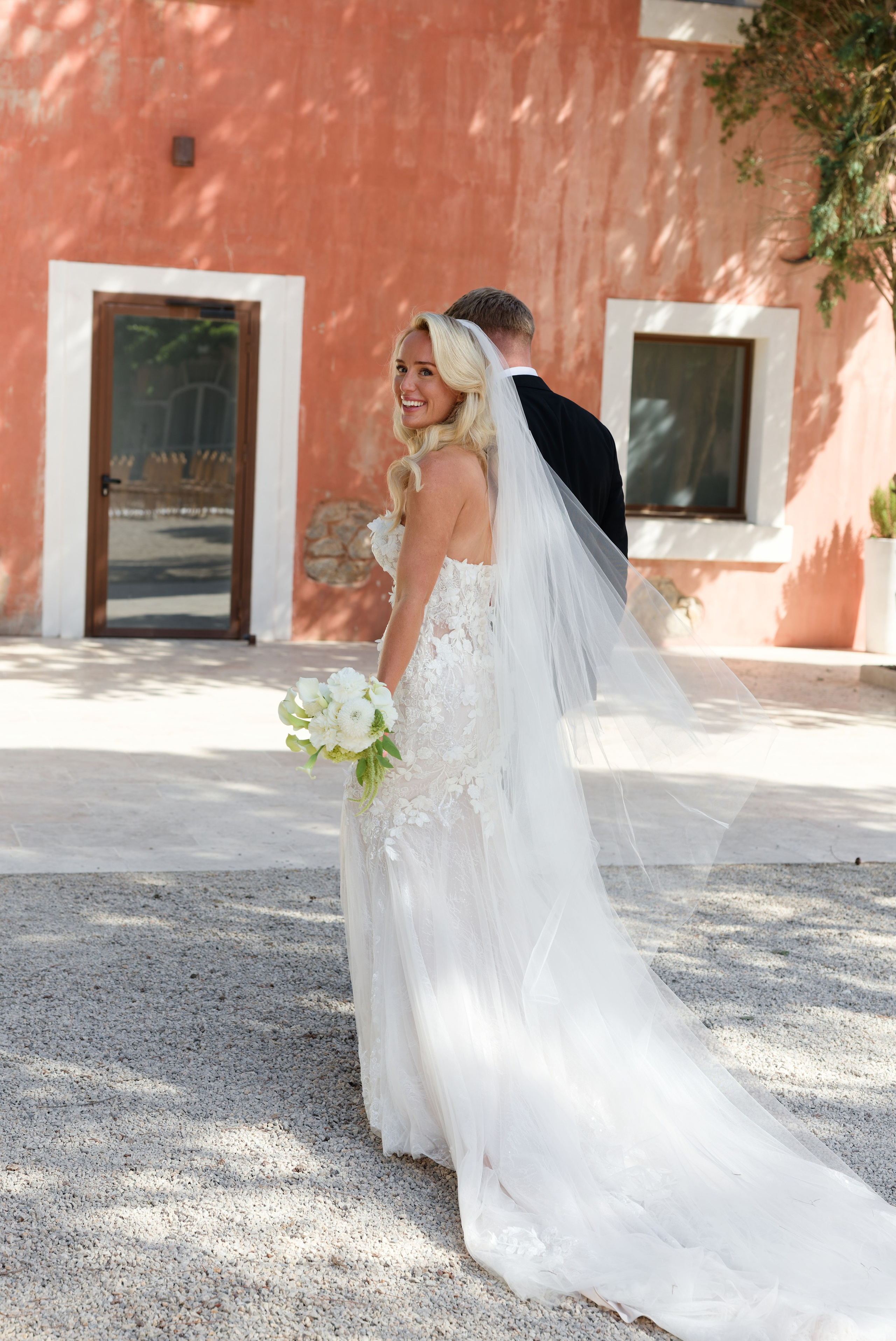 Wedding at Château L’Hospitalet in Narbonne, France. Destination Wedding Photographer — Nikita Burtsev
