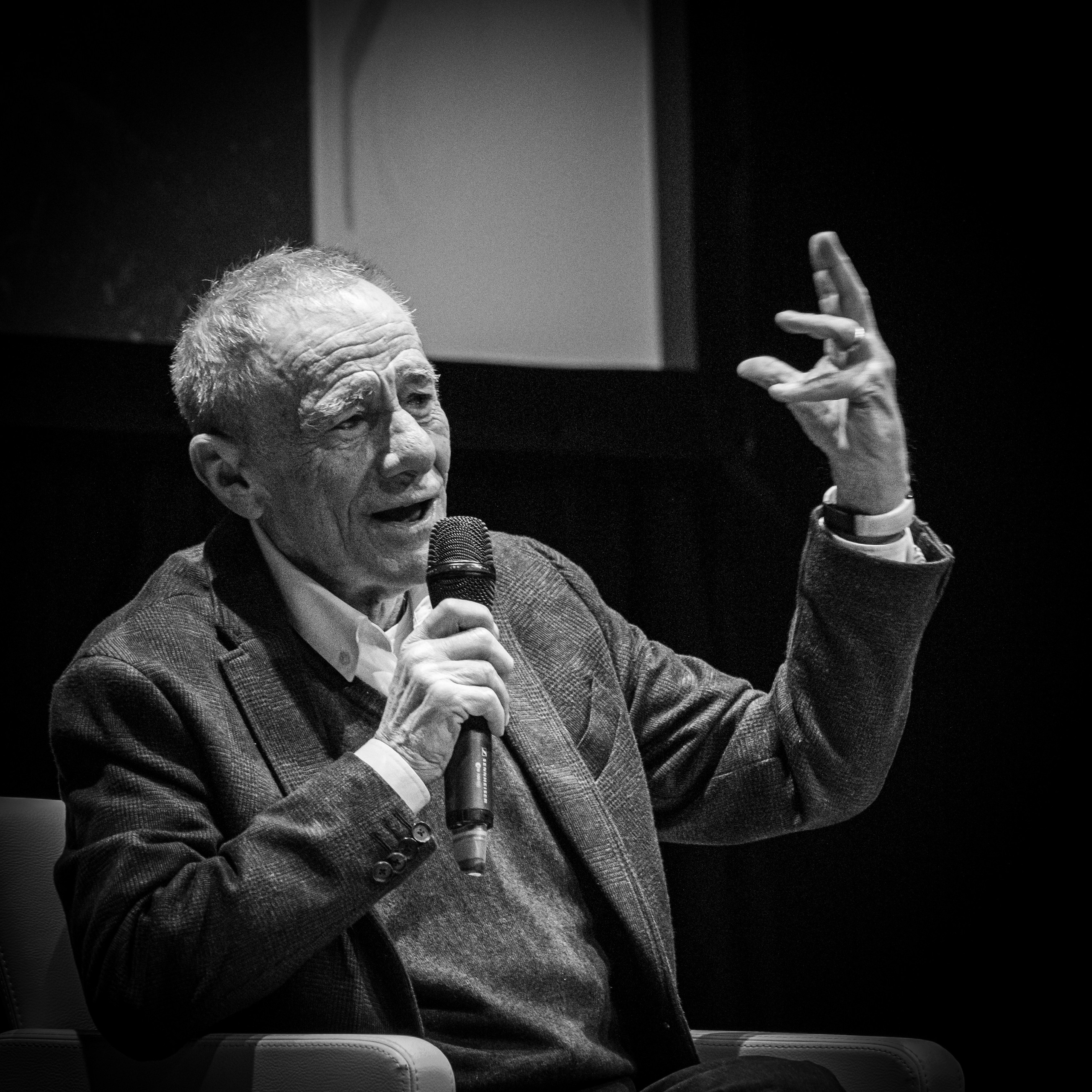 Roberto Vecchioni Teatro Alba. “Gianmaria Coscia fotografo per passione”
