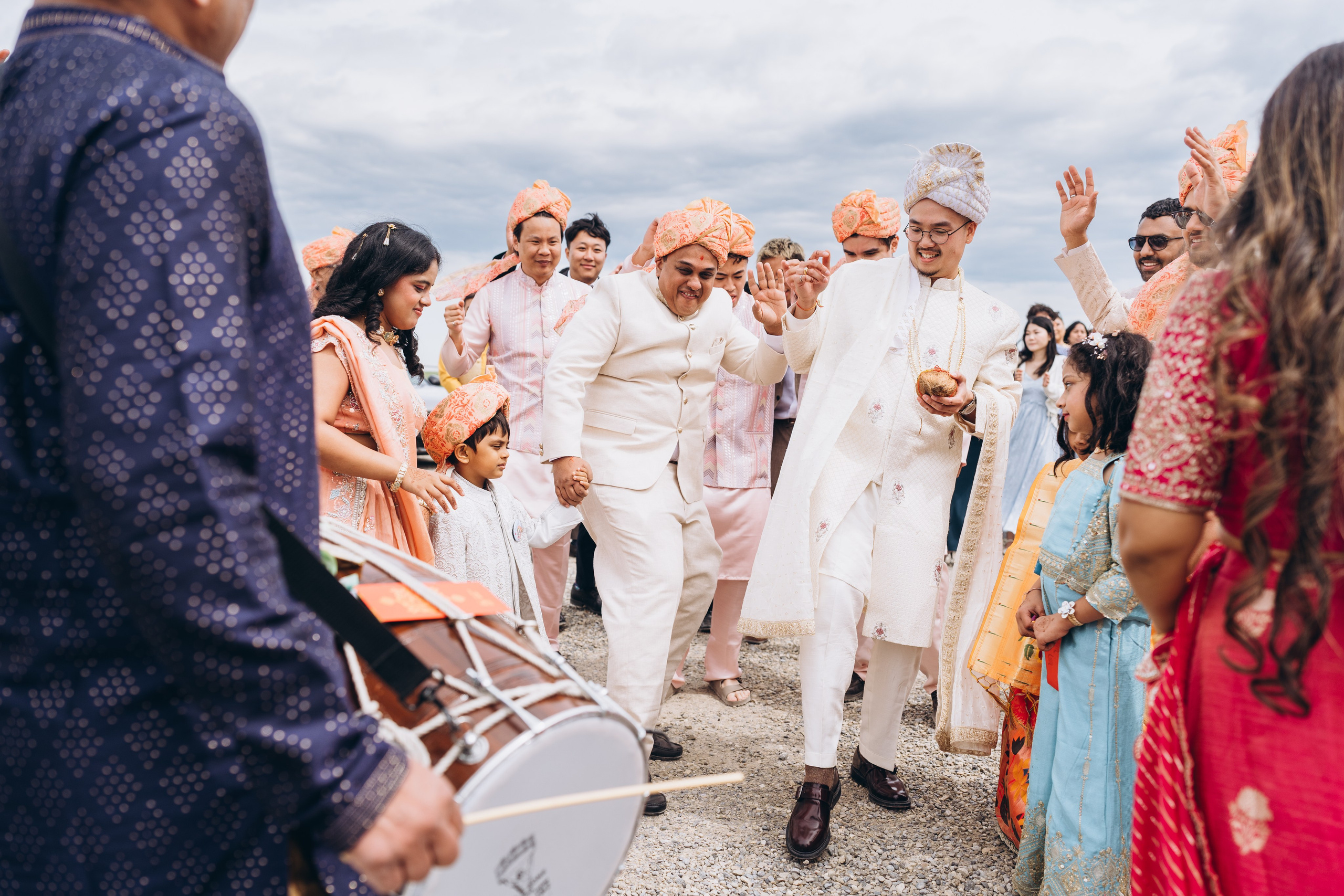 Jackie & Bindi. Calgary Wedding & Lifestyle Photographer — Yevhen Polishchuk