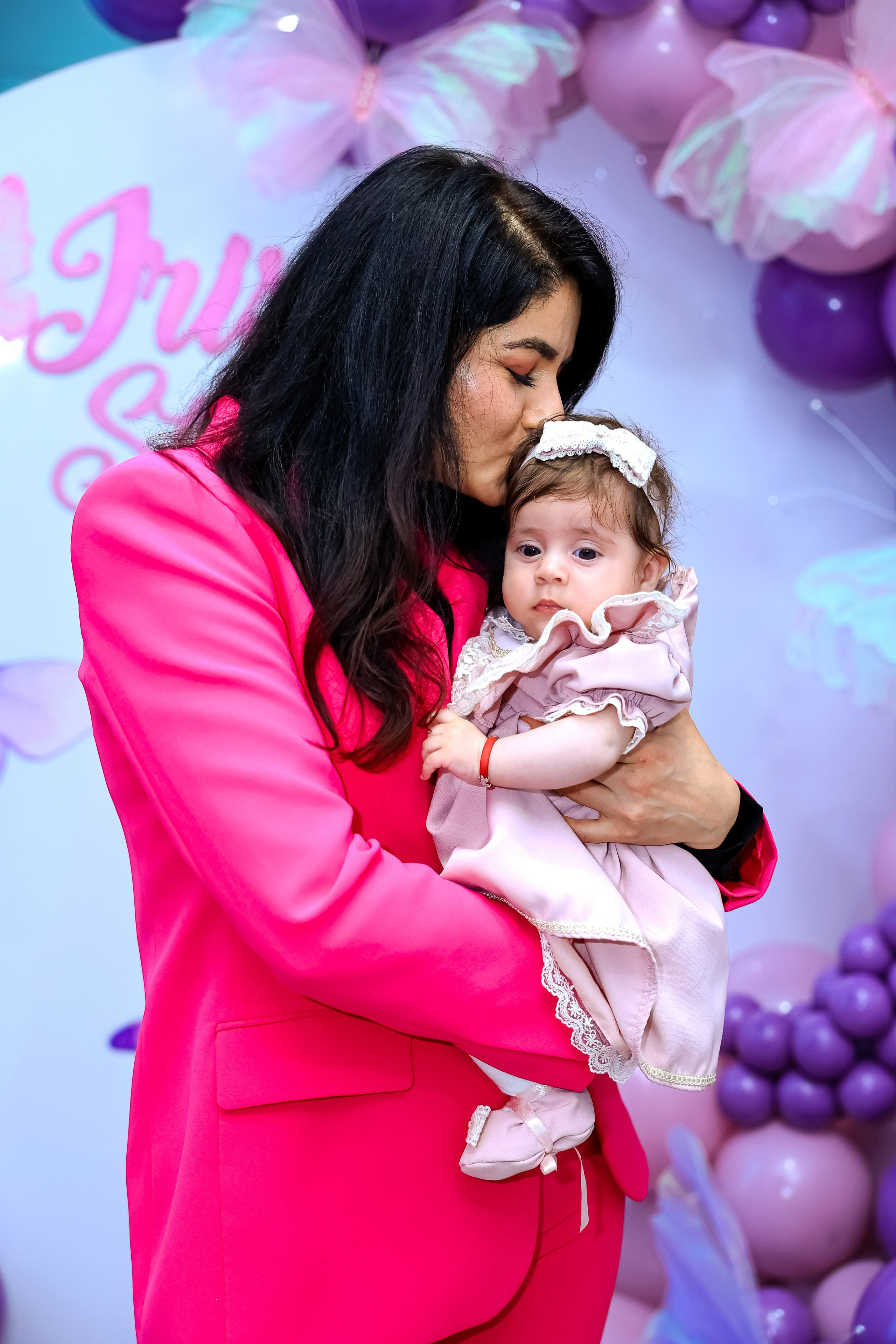 Iris Stefania. Moments By Gub