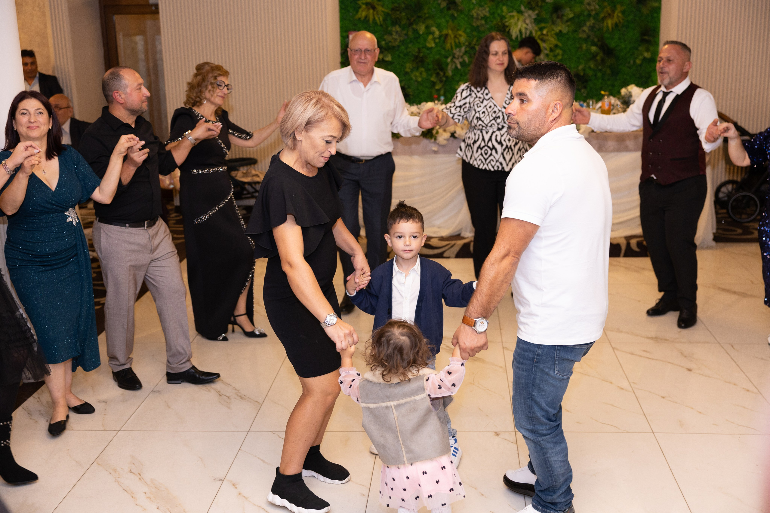 Andrei Sebastian. Moments By Gub