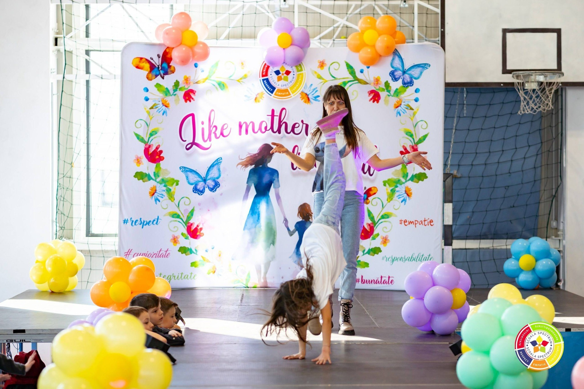 Spectrum “Like Mother, Like Child”. Adelinne — fotograf profesionist în Constanța pentru familii, bebeluși și evenimente