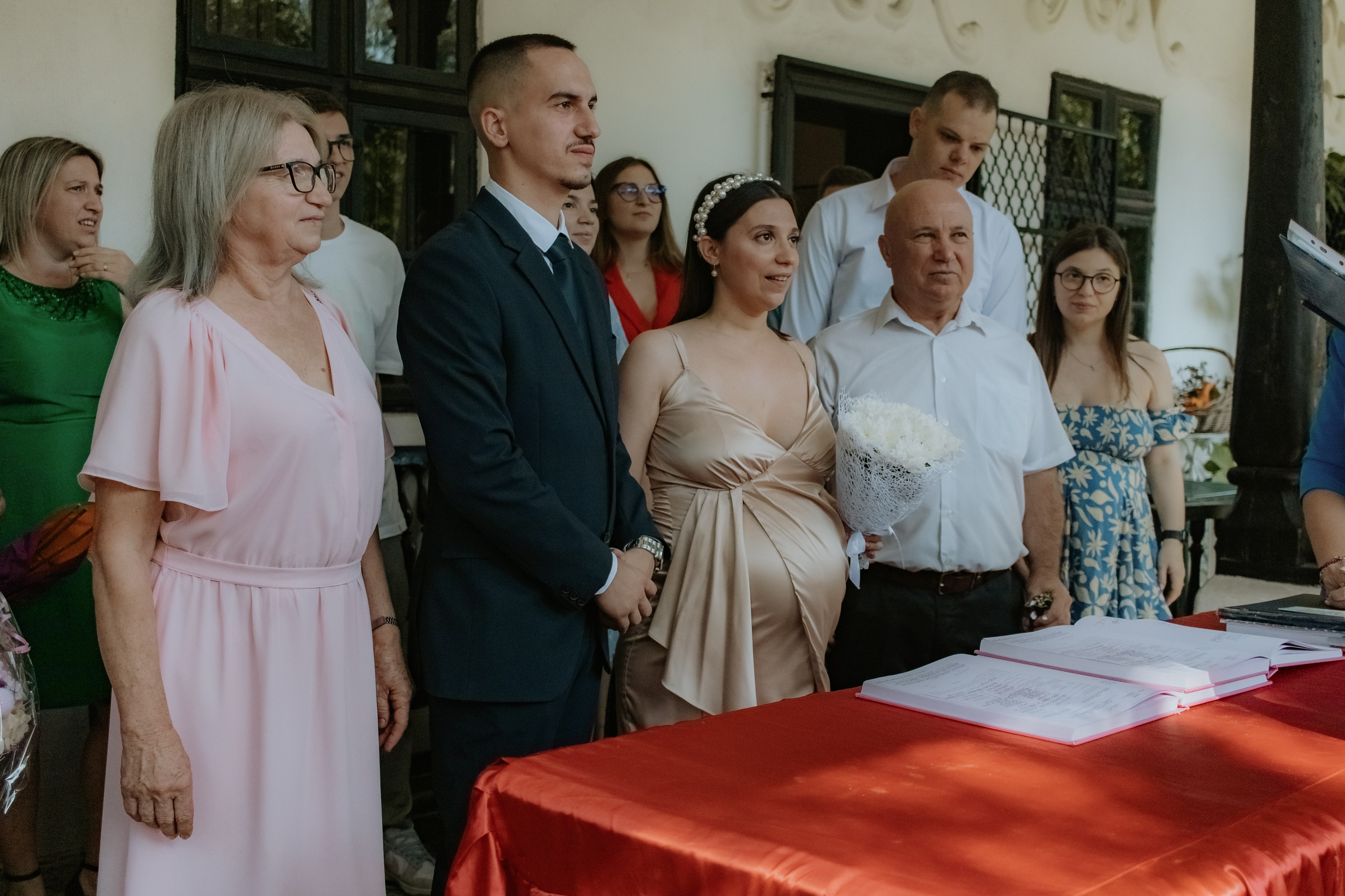 Ana & Alex. Fotograf si videograf — evenimente si studio