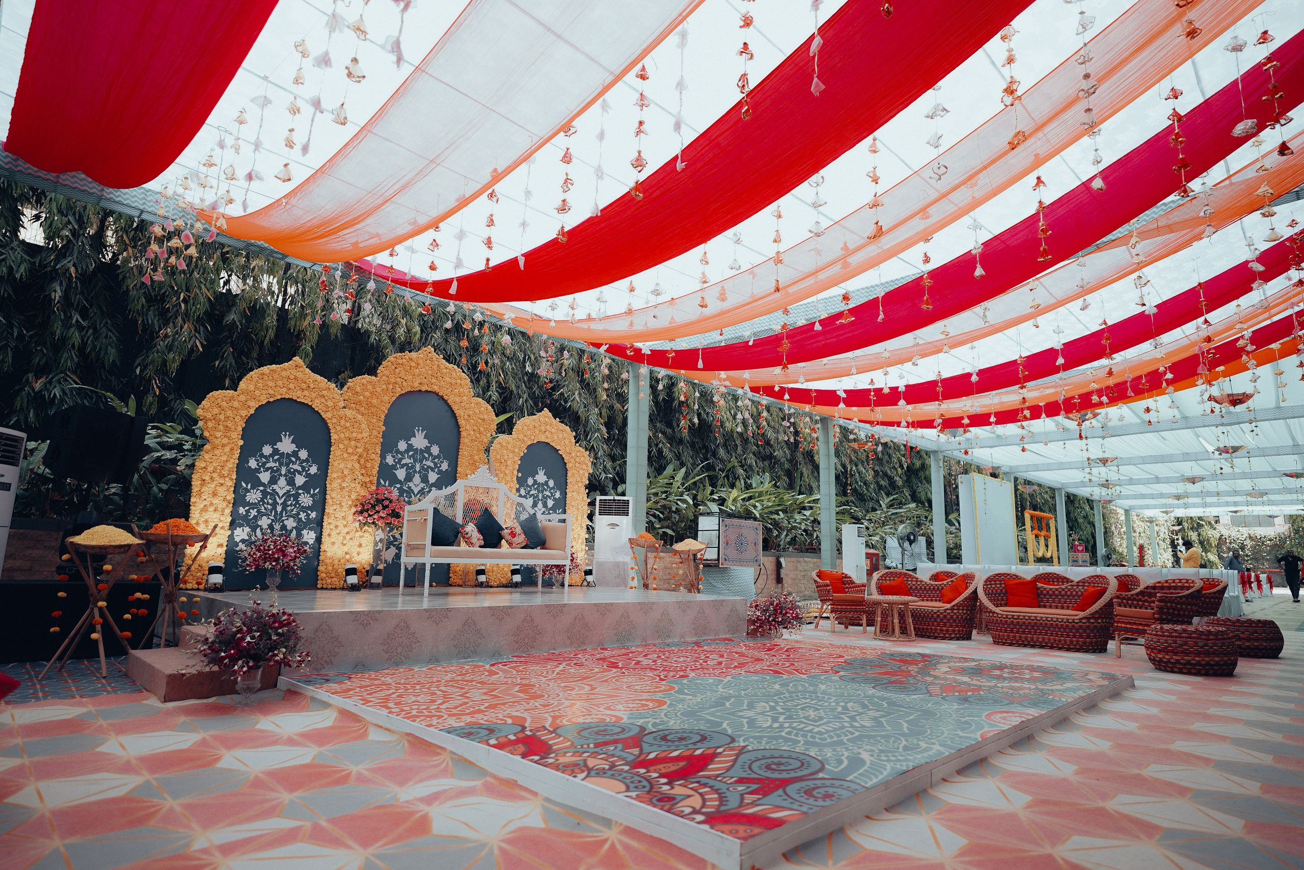 HALDI & MEHANDI. Wedding photographer Stalen Robert